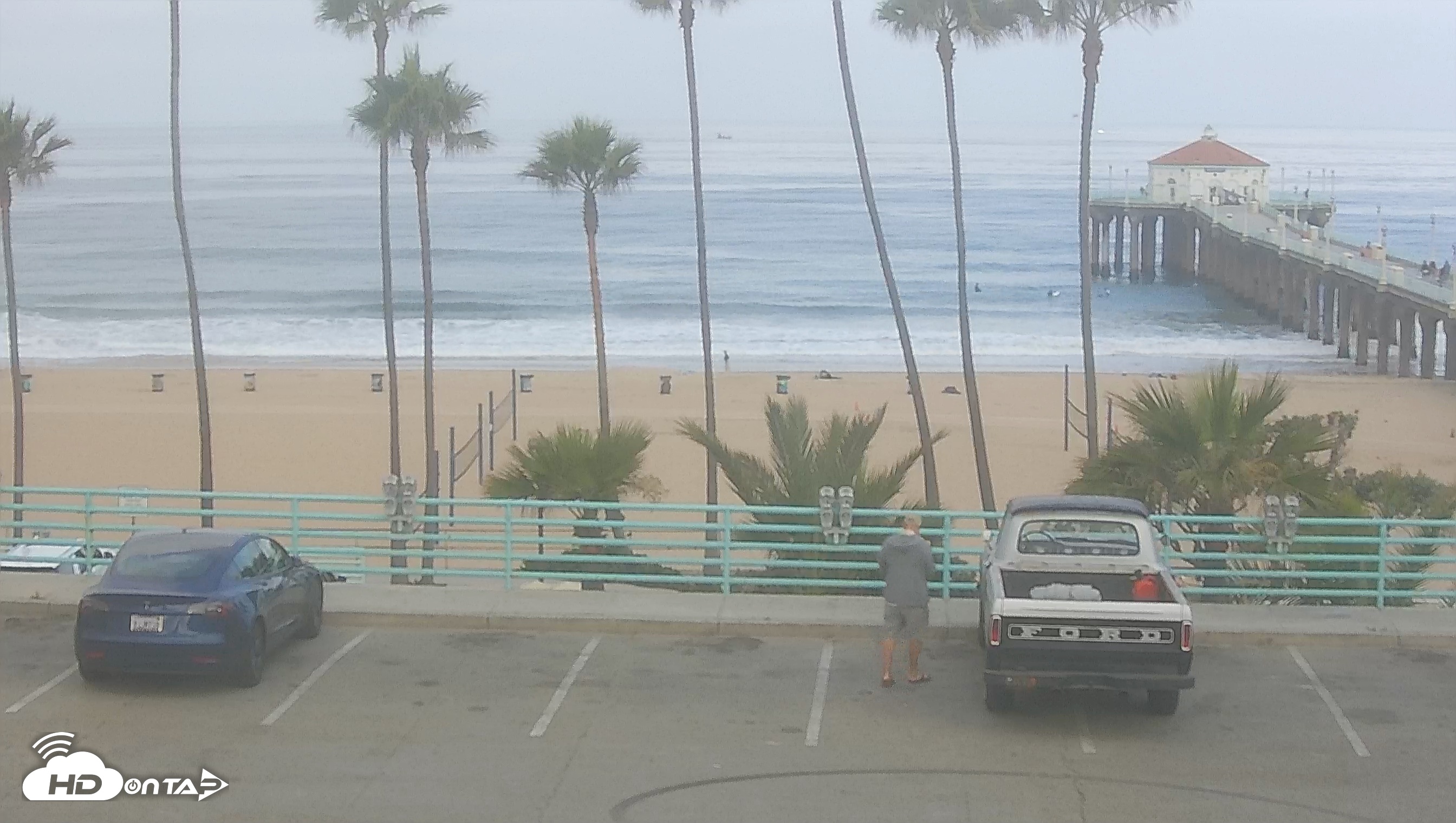 Snapshot of Manhattan Beach Pier South Live Webcam taken Jun 29, 2026, 8:31am PDT