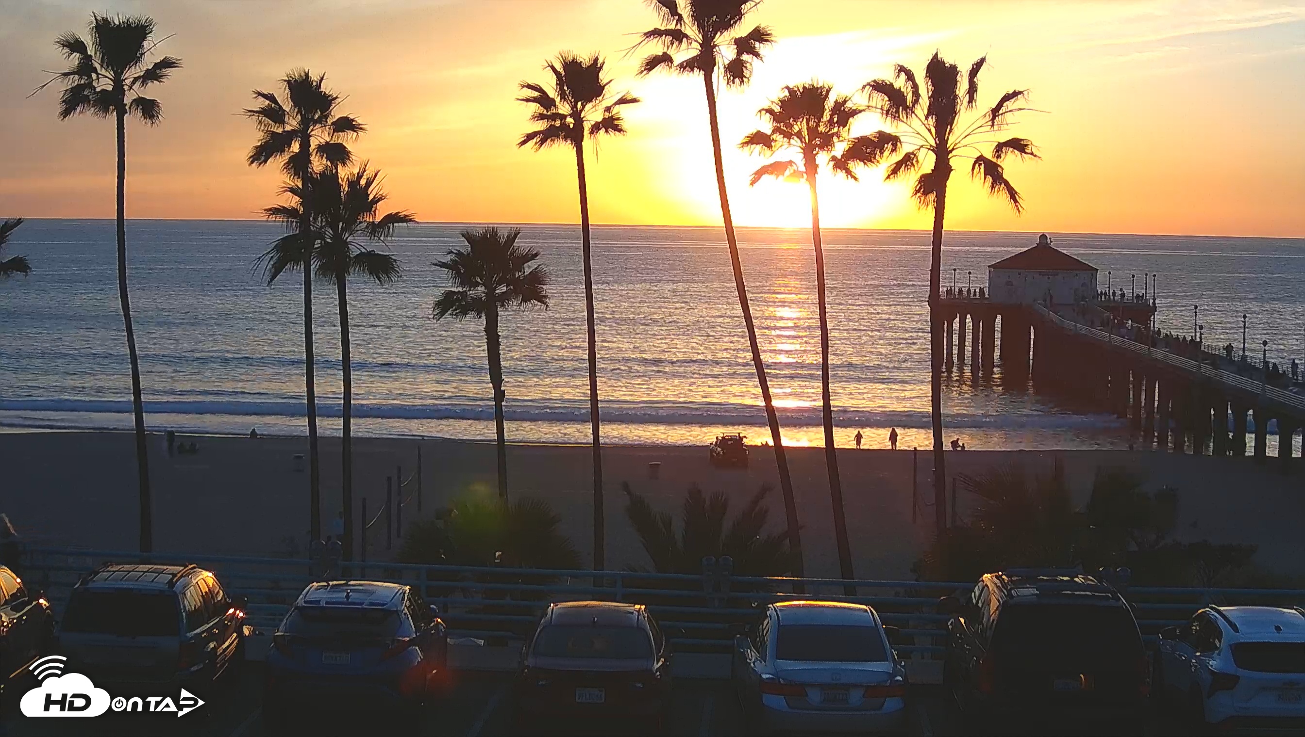 Snapshot of Manhattan Beach Pier South Live Webcam taken Jan 28, 2026, 5:16pm PST