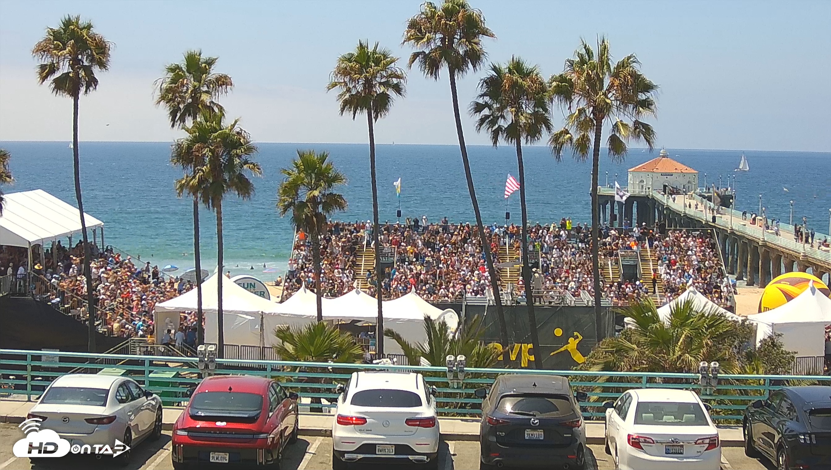 Snapshot of Manhattan Beach Pier South Live Webcam taken Aug 17, 2025, 1:06pm PDT