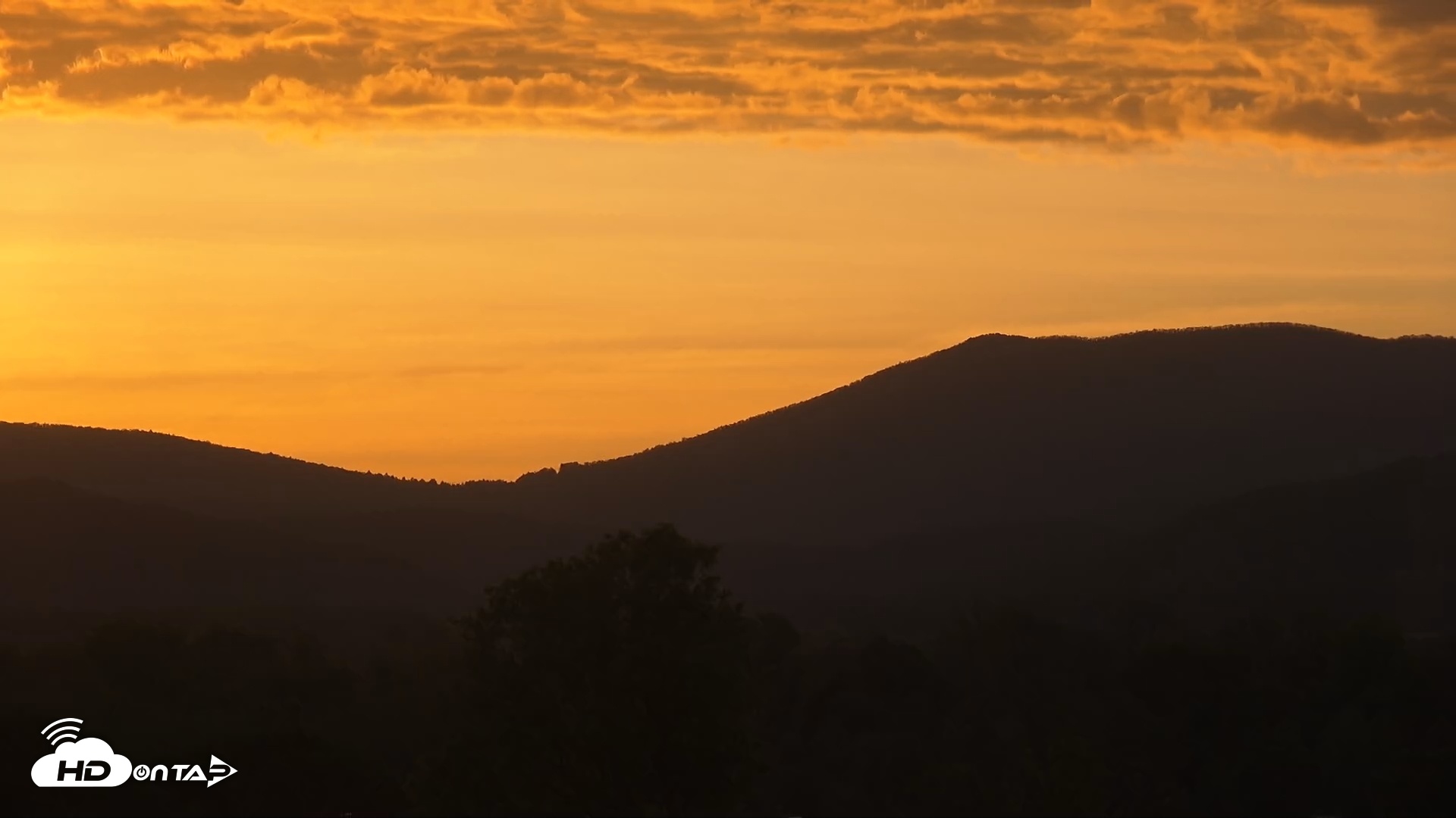 Snapshot of Shenandoah National Park Mountains Live Cam taken May 3, 2025, 6:42am EDT