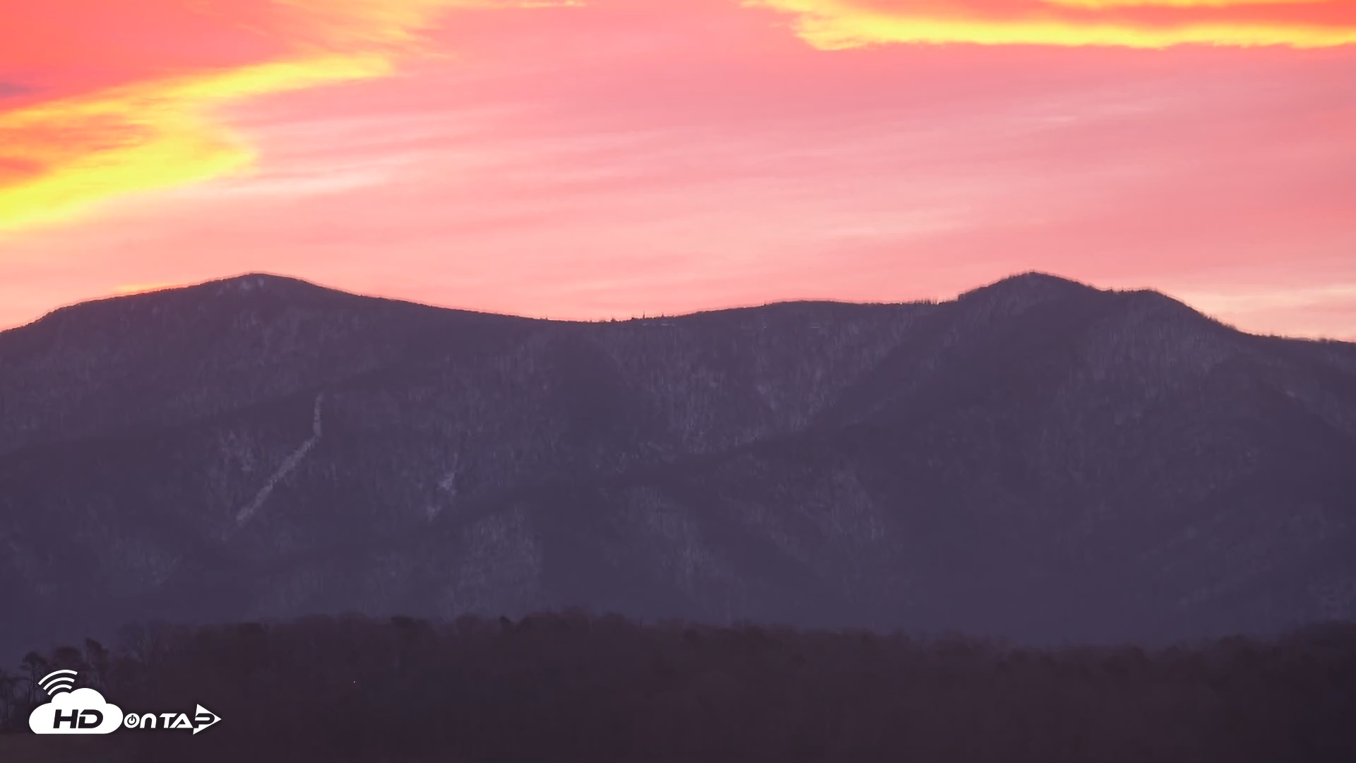 Snapshot of Shenandoah National Park Mountains Live Cam taken Dec 10, 2025, 7:44am EST