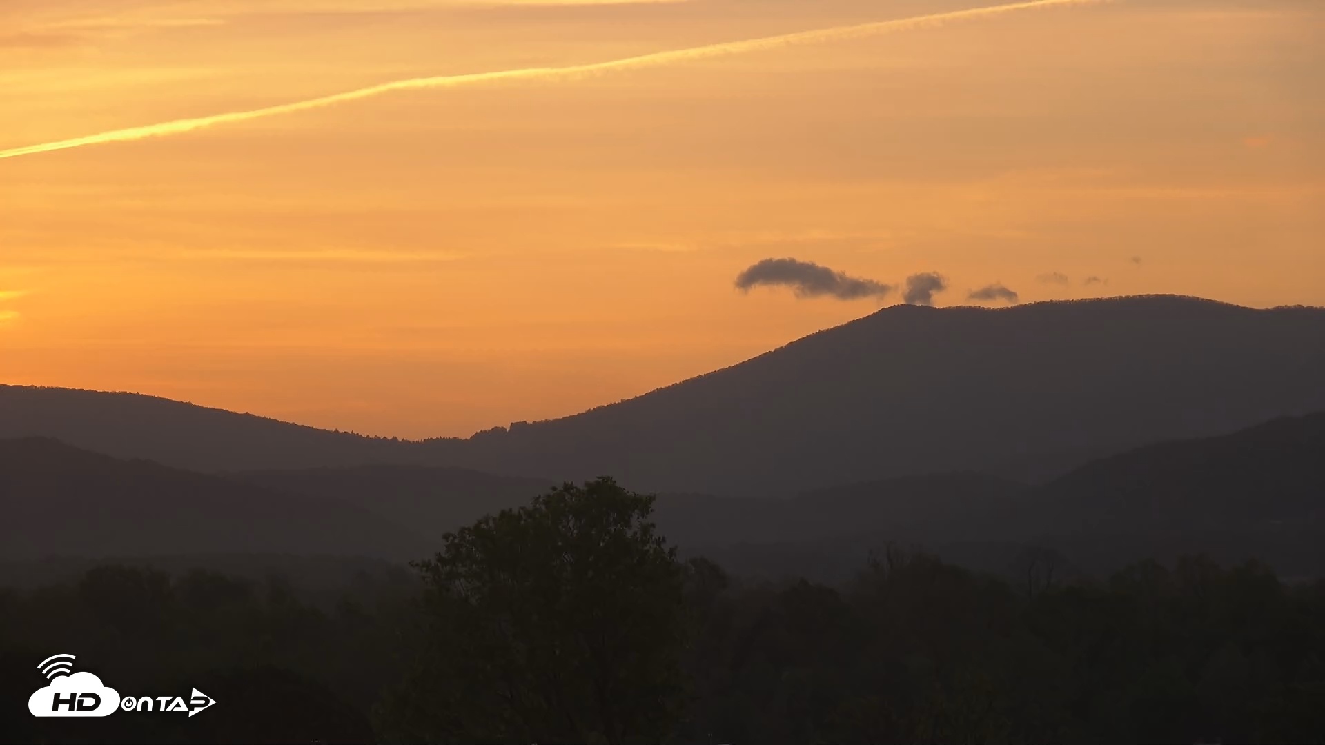 Snapshot of Shenandoah National Park Mountains Live Cam taken May 2, 2025, 6:23am EDT