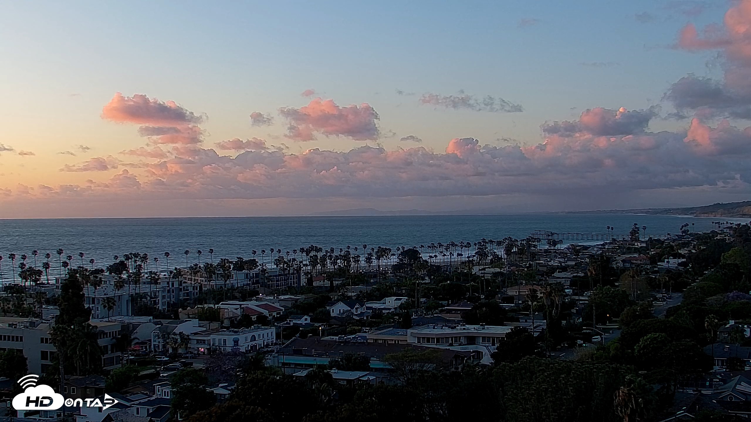Snapshot of La Jolla Shores Overlook Live Webcam taken Apr 13, 2026, 7:16pm PDT