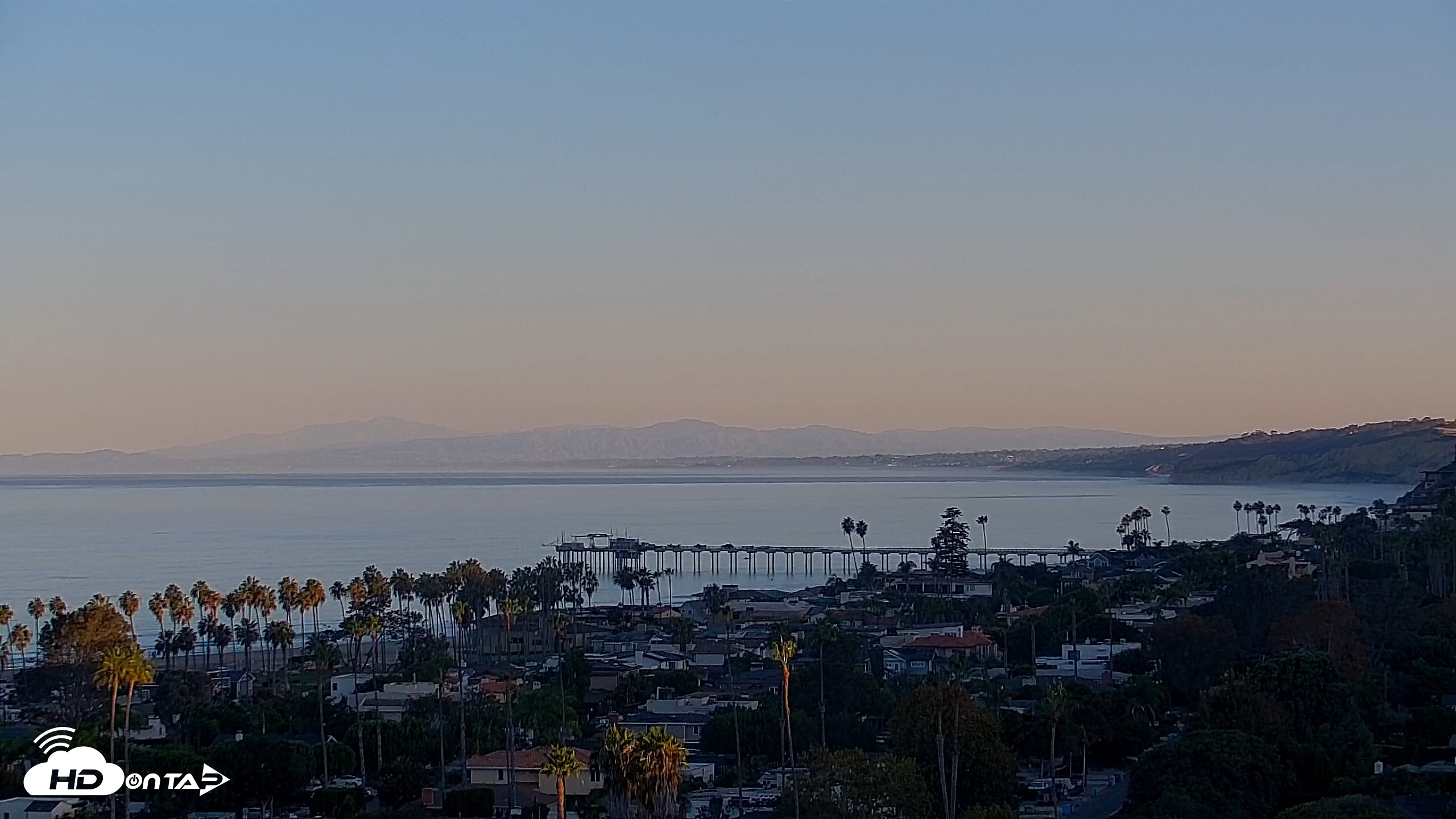 Snapshot of La Jolla Shores Overlook Live Webcam taken Oct 5, 2026, 7:20am PDT
