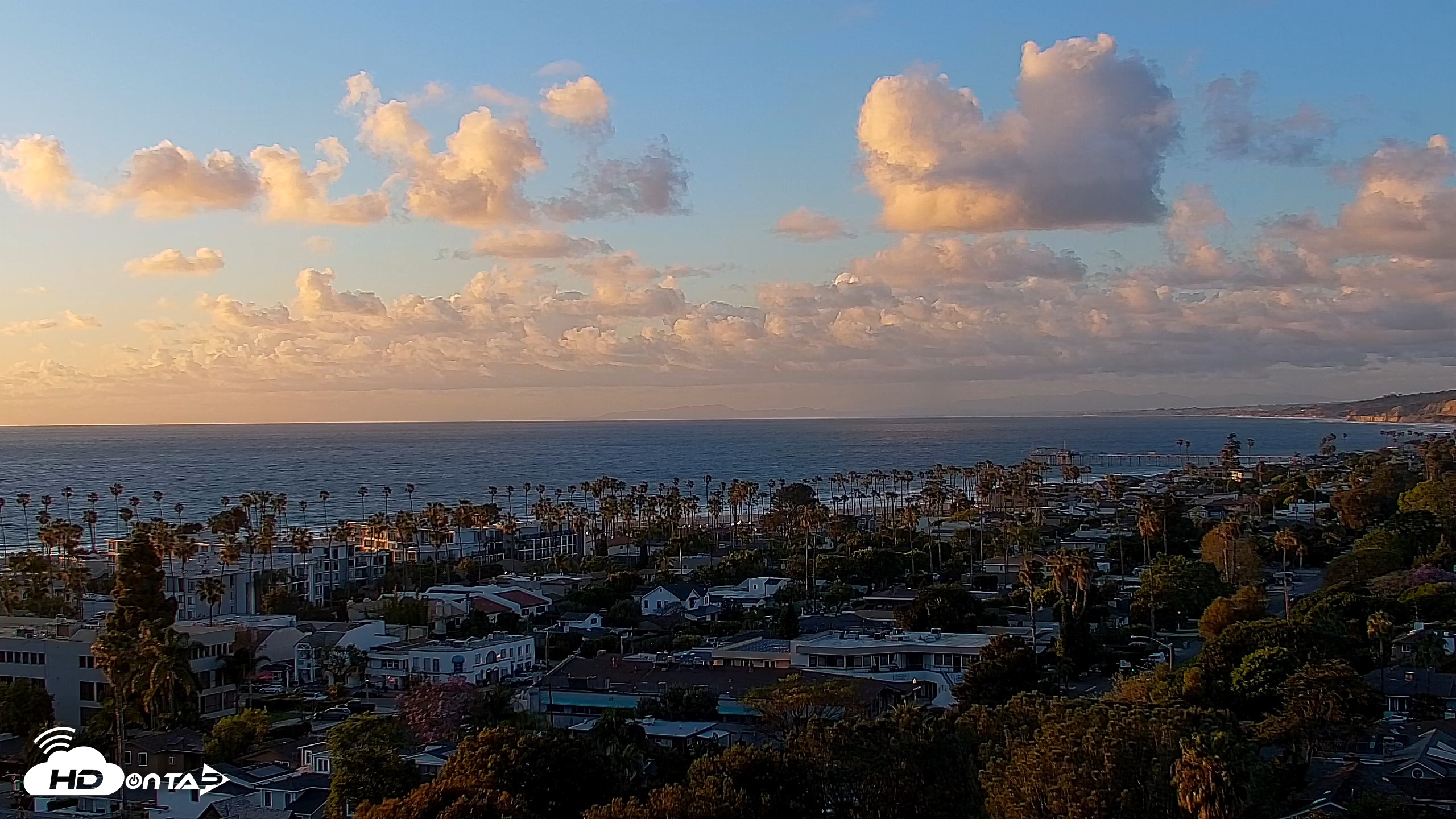 Snapshot of La Jolla Shores Overlook Live Webcam taken Apr 13, 2026, 7:07pm PDT