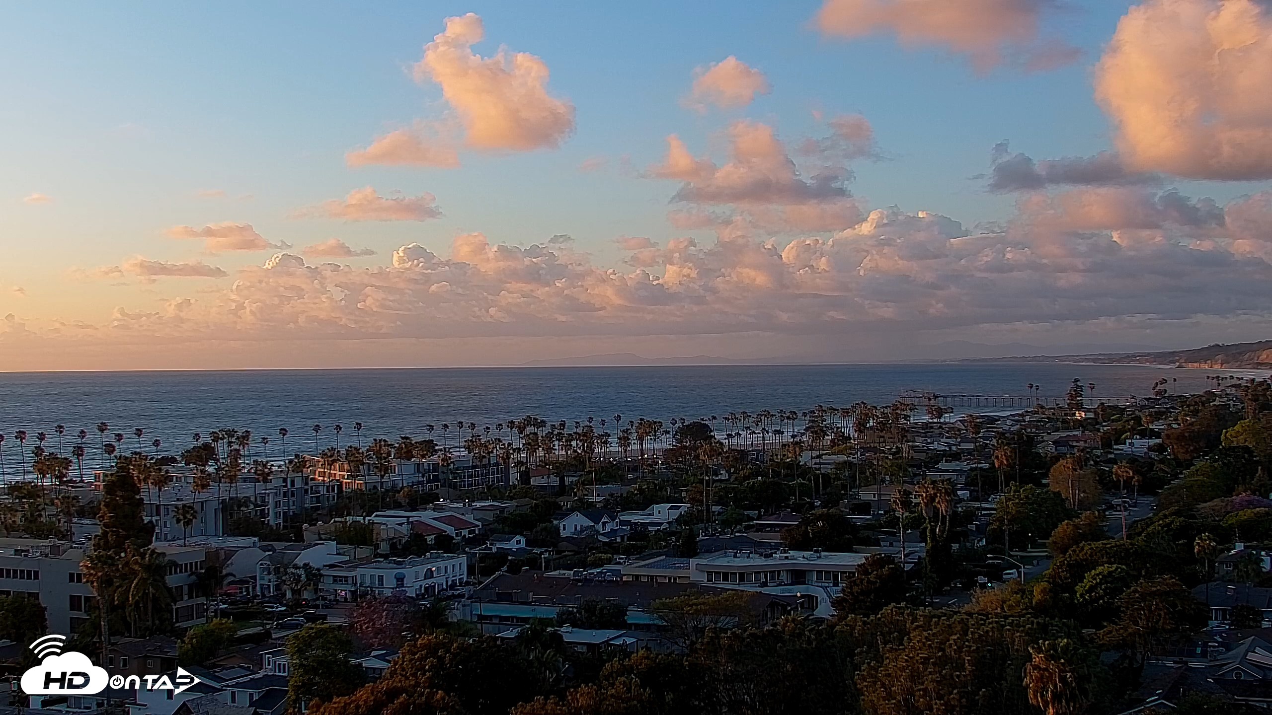 Snapshot of La Jolla Shores Overlook Live Webcam taken Apr 13, 2026, 7:09pm PDT