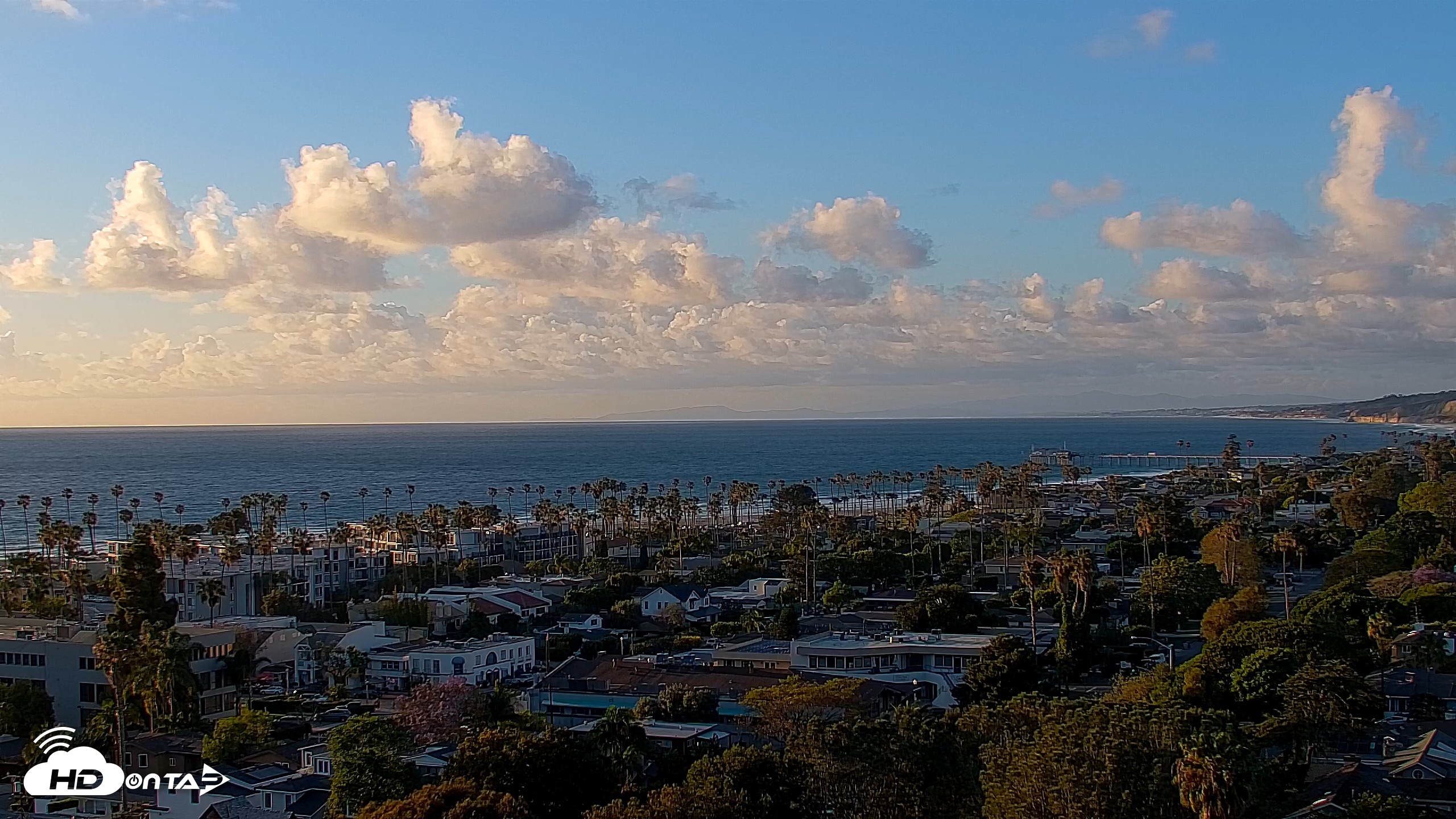 Snapshot of La Jolla Shores Overlook Live Webcam taken Apr 13, 2026, 6:45pm PDT