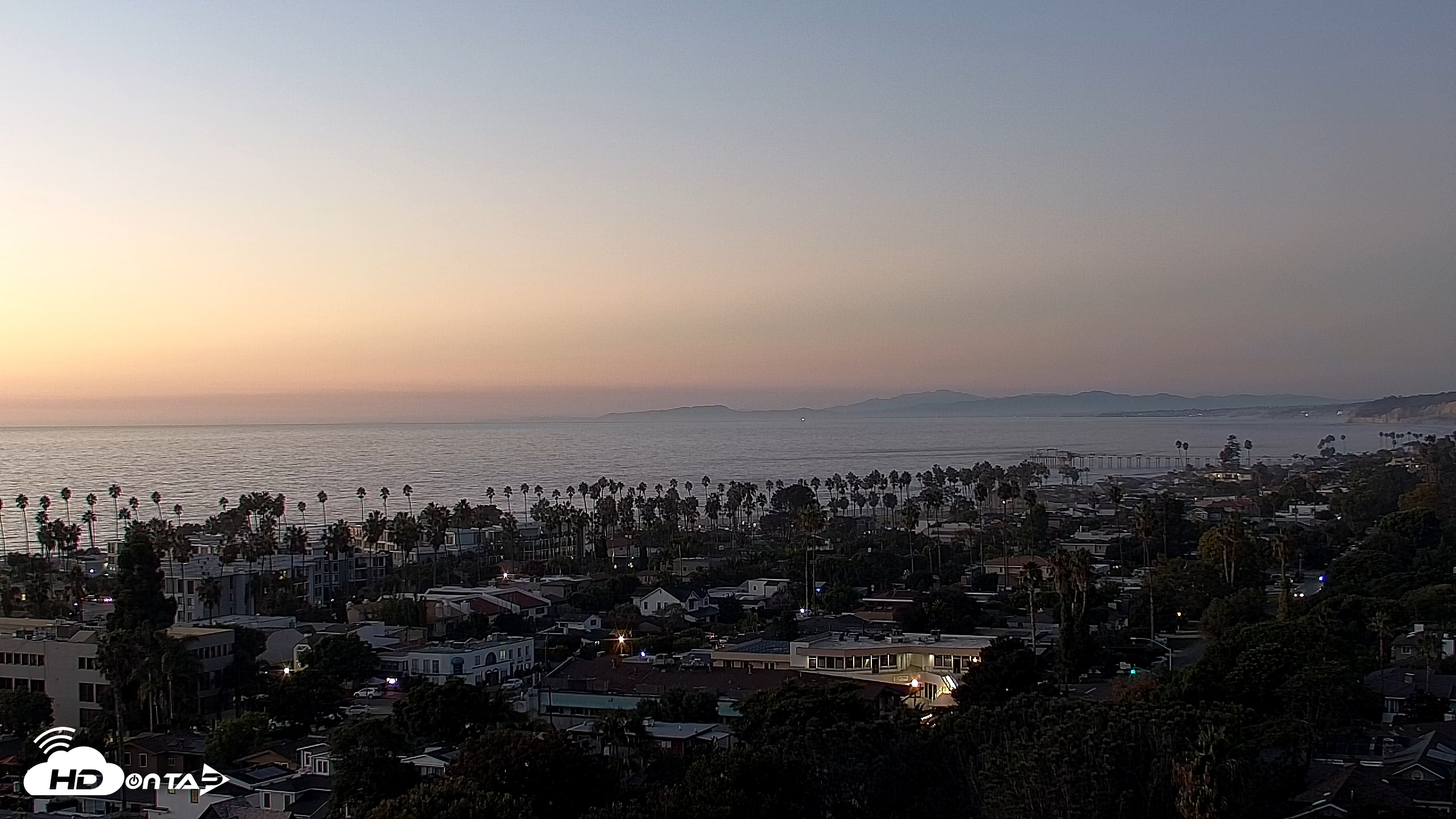Snapshot of La Jolla Shores Overlook Live Webcam taken Oct 17, 2025, 6:30pm PDT