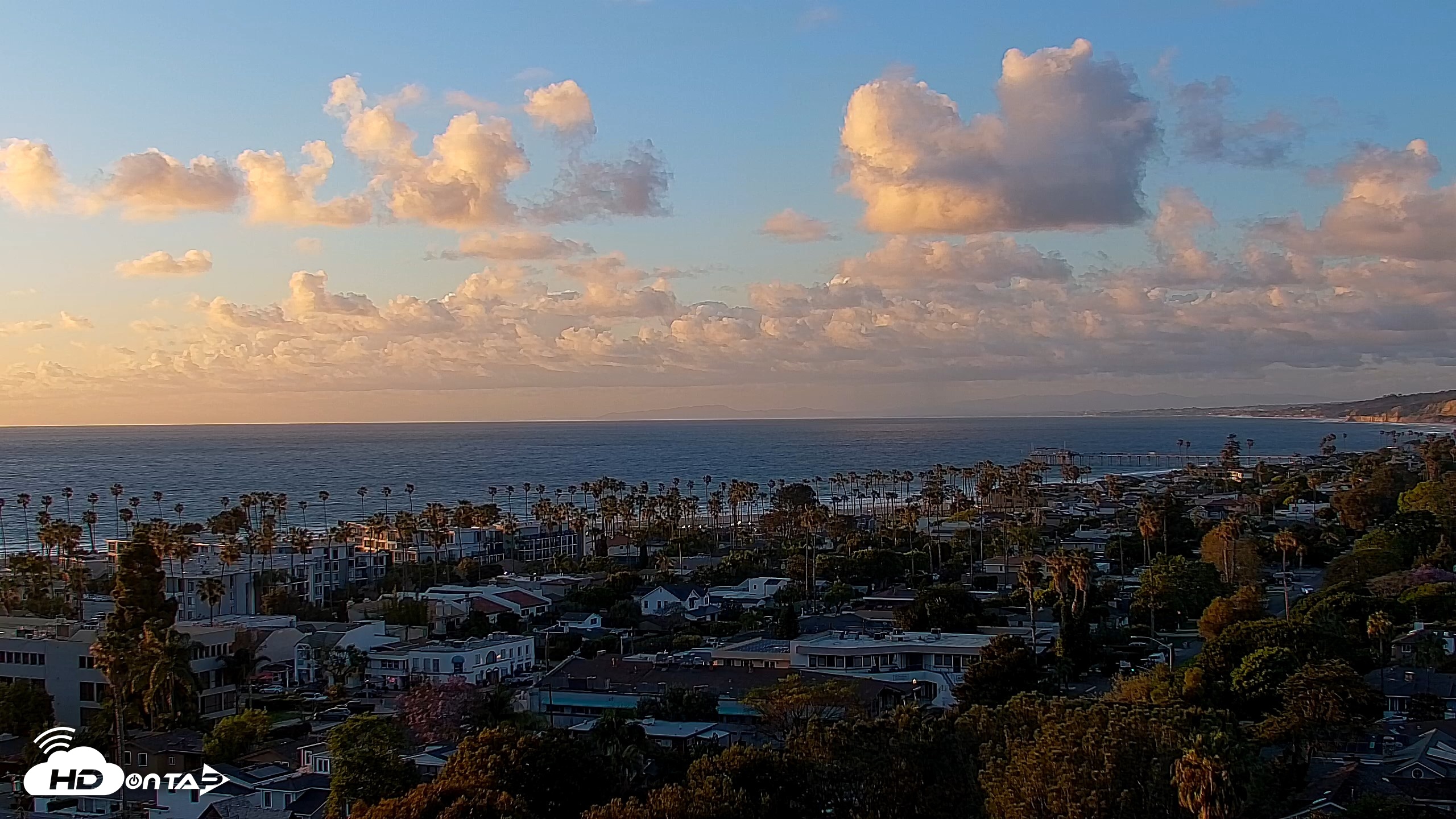 Snapshot of La Jolla Shores Overlook Live Webcam taken Apr 13, 2026, 7:02pm PDT