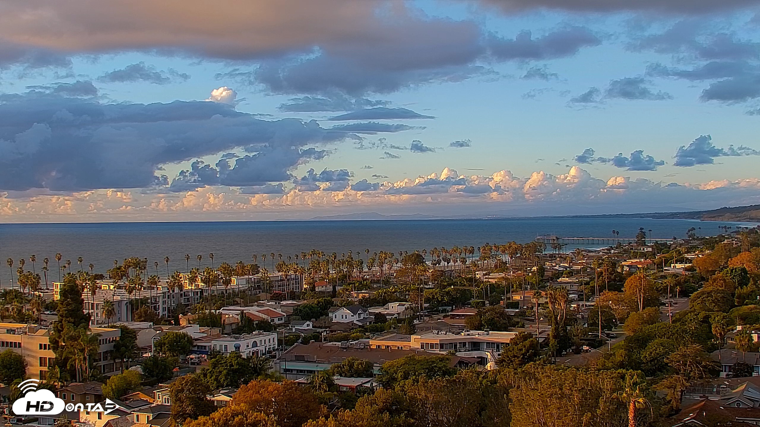 Snapshot of La Jolla Shores Overlook Live Webcam taken Oct 22, 2026, 5:48pm PDT