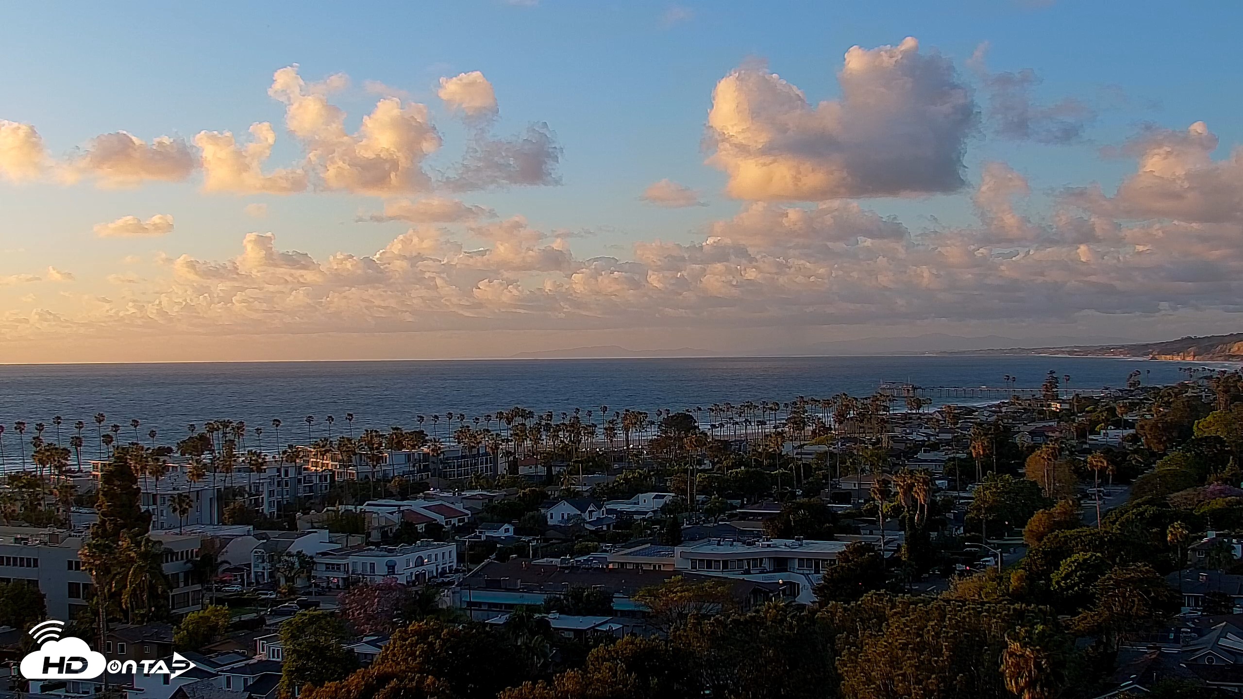 Snapshot of La Jolla Shores Overlook Live Webcam taken Apr 13, 2026, 7:01pm PDT