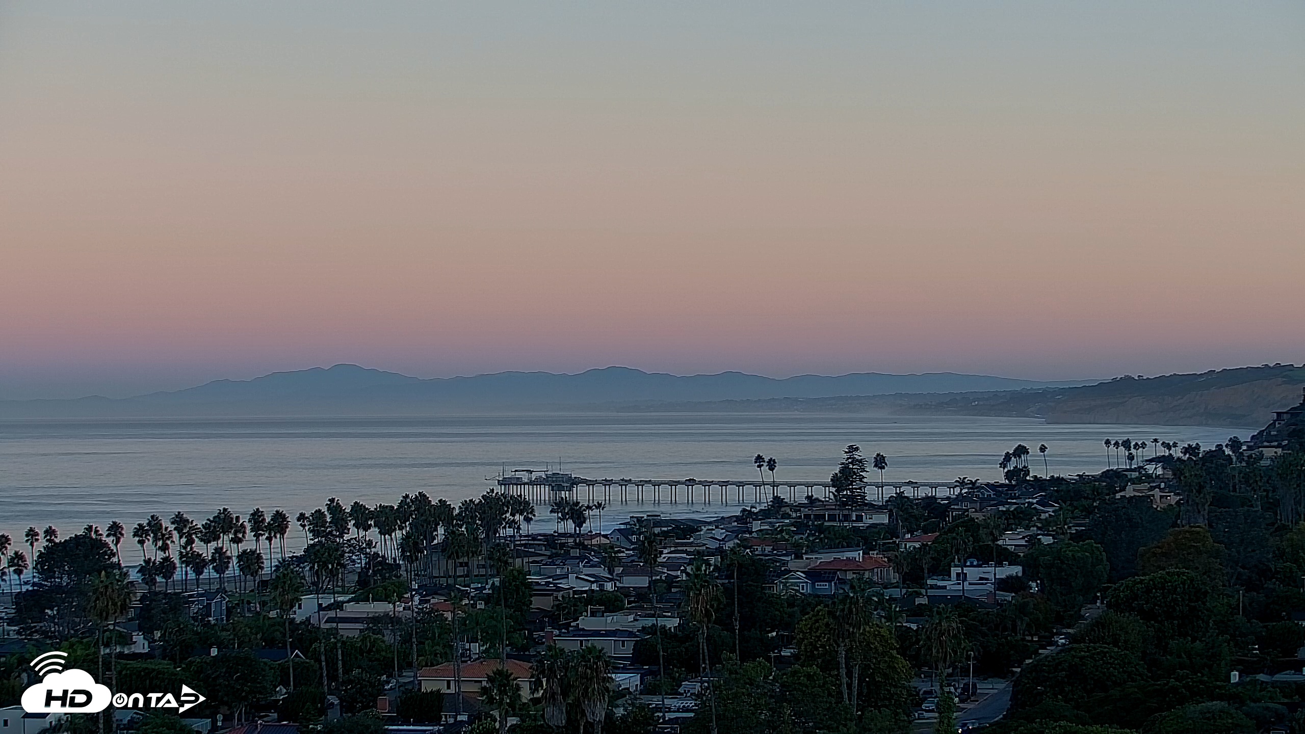 Snapshot of La Jolla Shores Overlook Live Webcam taken Oct 16, 2025, 6:57am PDT