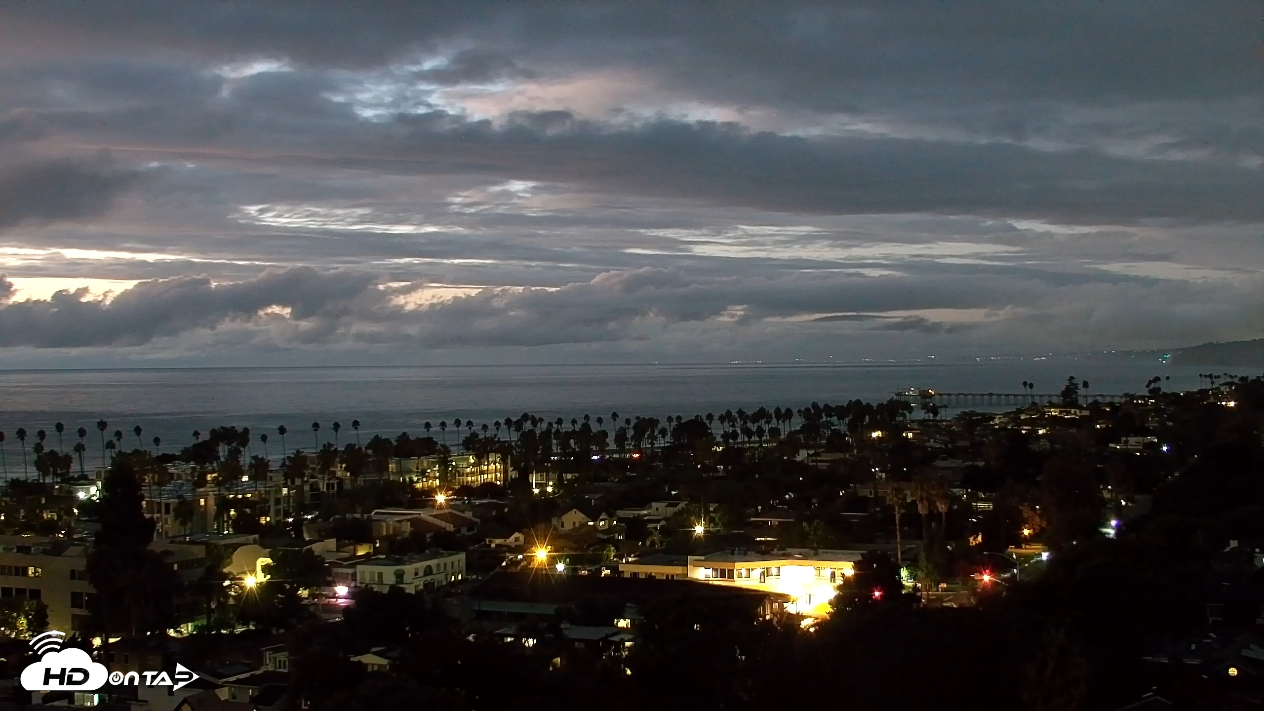 Snapshot of La Jolla Shores Overlook Live Webcam taken Oct 14, 2025, 6:46pm PDT