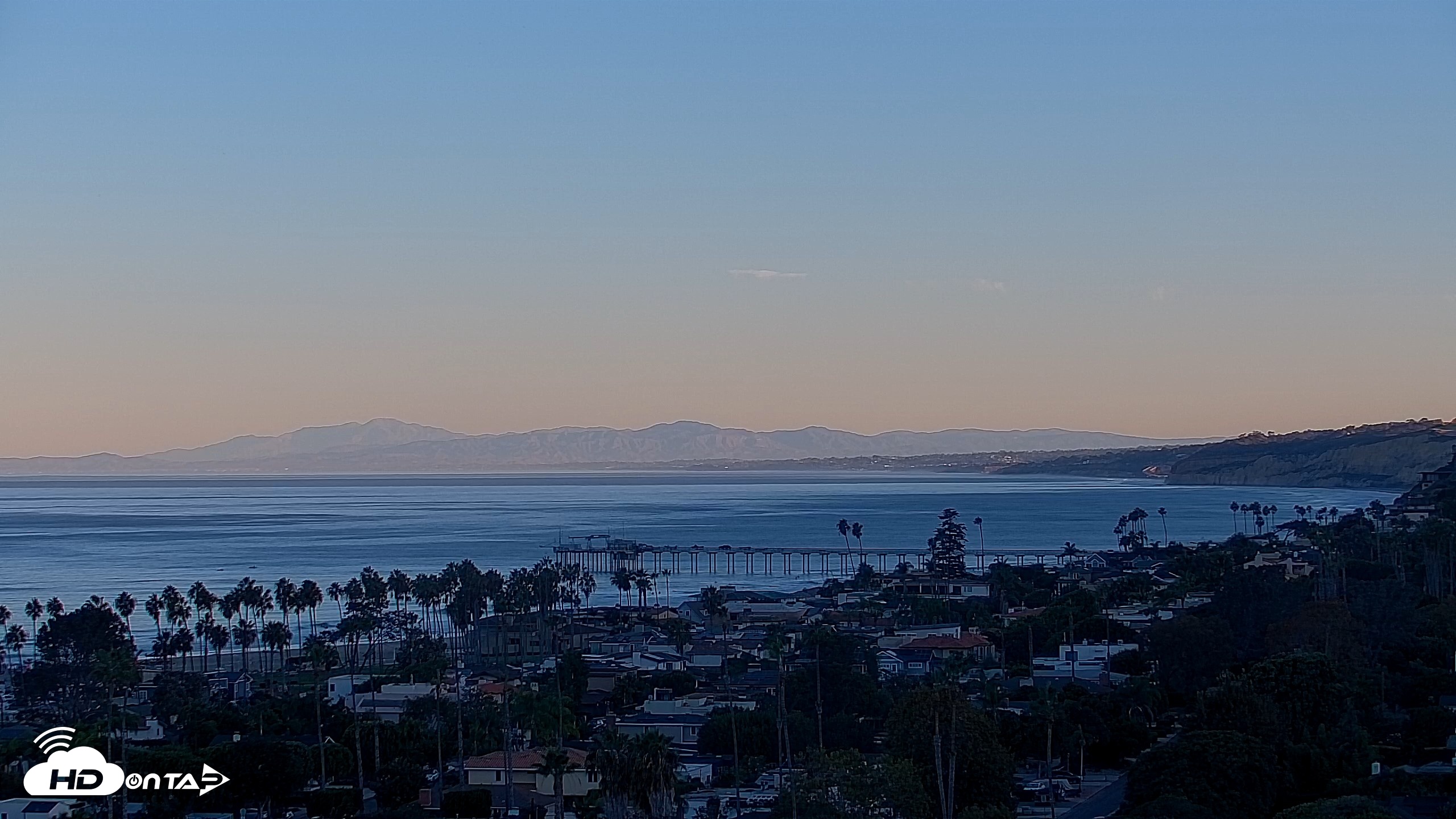 Snapshot of La Jolla Shores Overlook Live Webcam taken Oct 3, 2026, 7:14am PDT