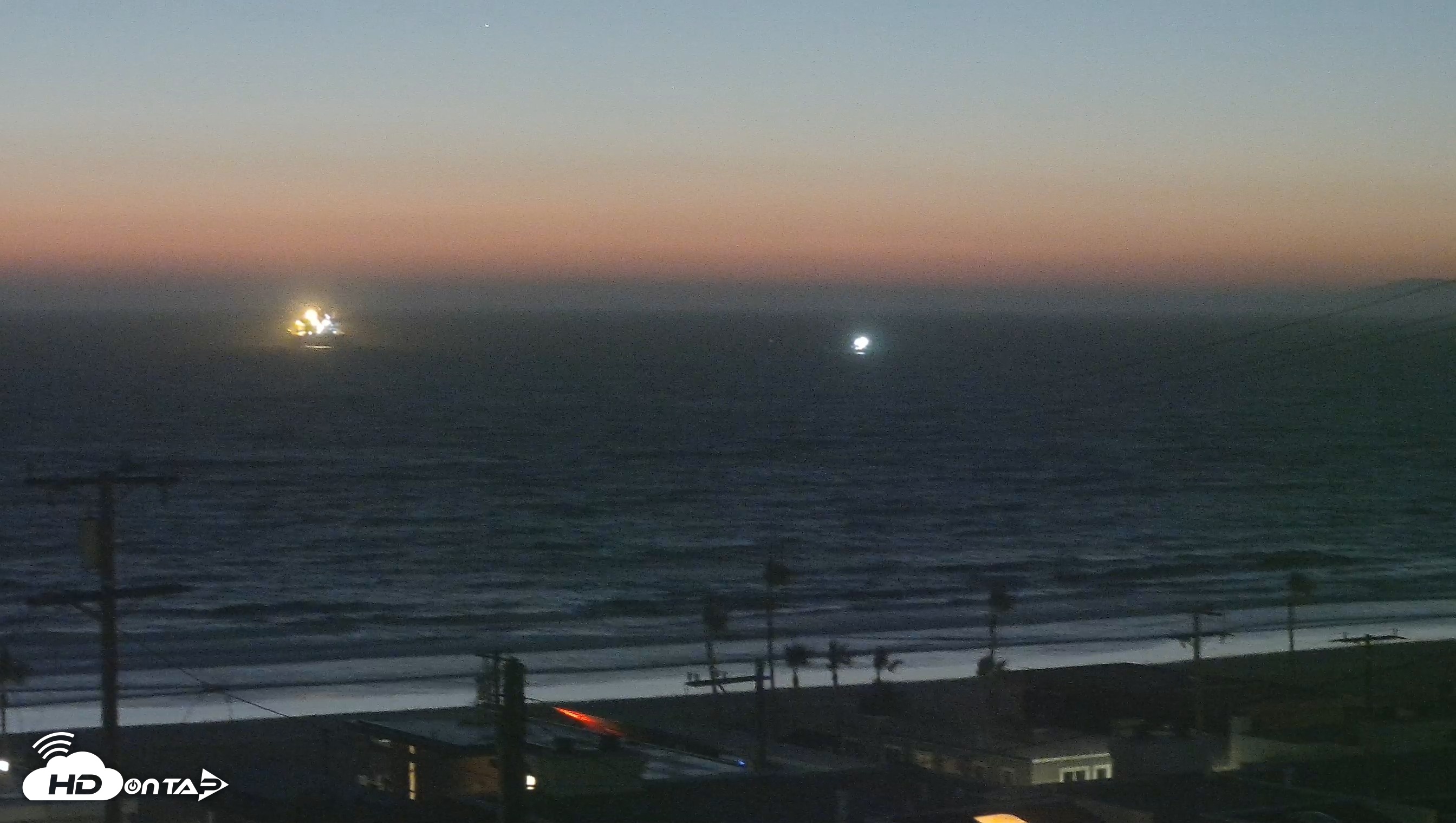 Snapshot of El Porto Overlook Live Surf Camera taken Sep 29, 2026, 7:22pm PDT