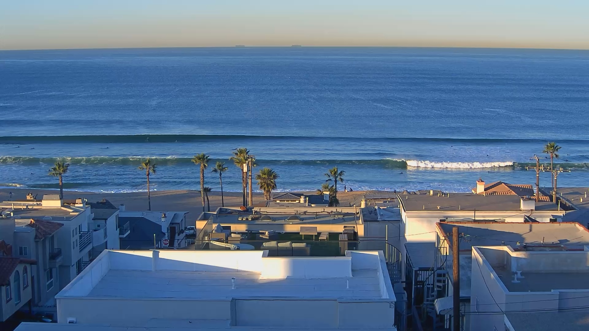 Snapshot of El Porto Overlook Live Surf Camera taken Jan 16, 2025, 7:34am PST