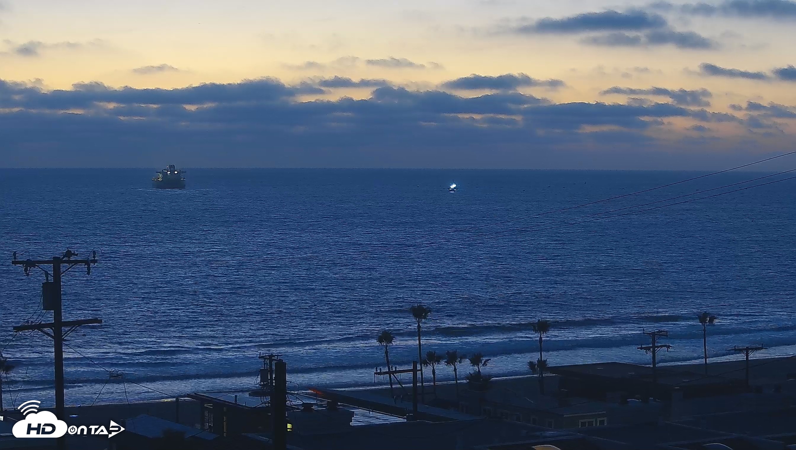 Snapshot of El Porto Overlook Live Surf Camera taken Sep 25, 2026, 7:12pm PDT