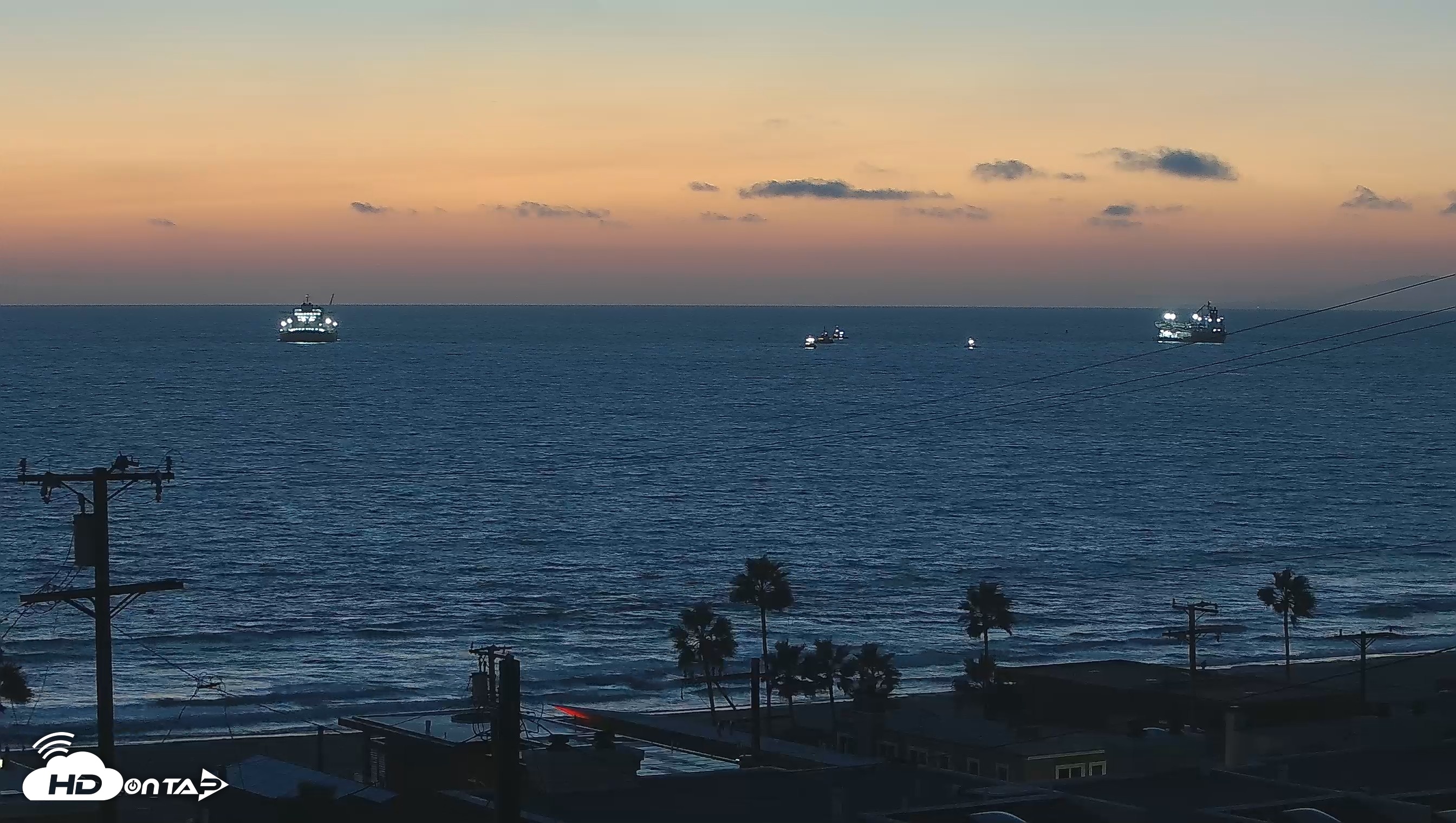 Snapshot of El Porto Overlook Live Surf Camera taken Sep 22, 2026, 7:17pm PDT