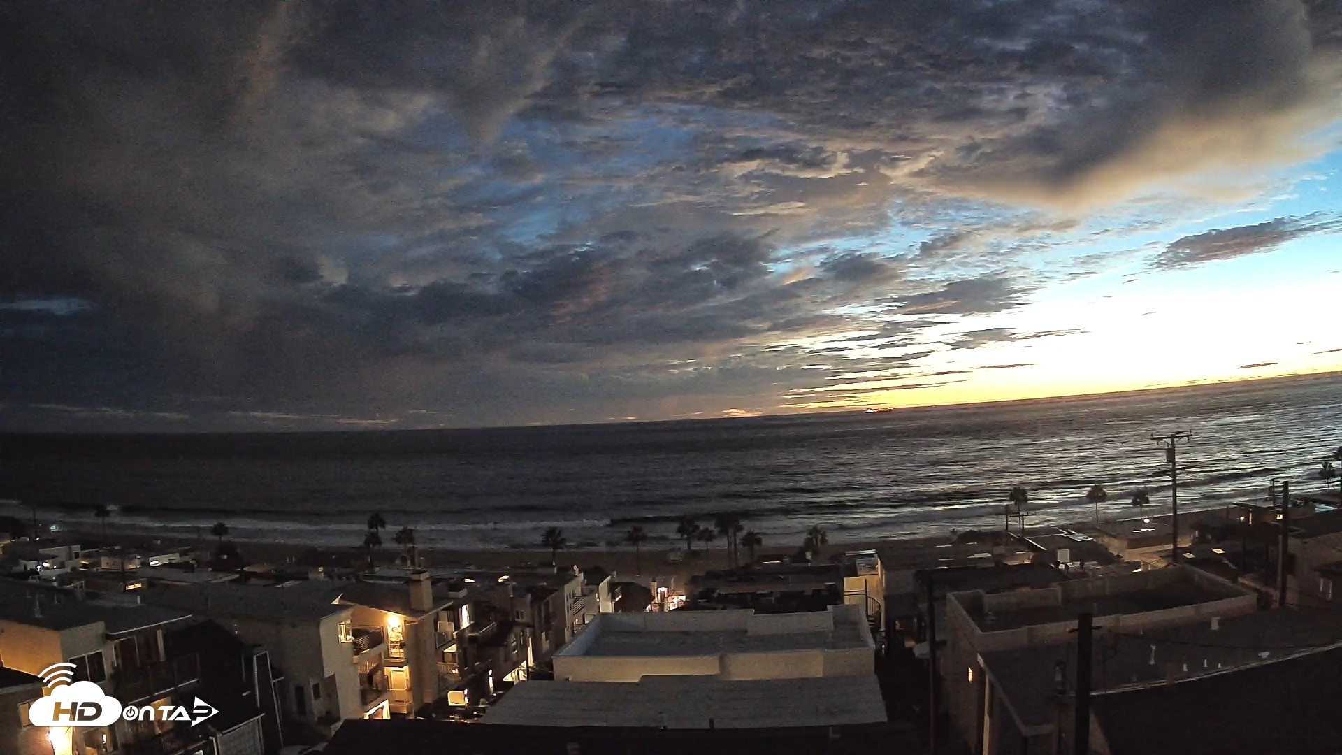 Snapshot of El Porto Overlook Live Surf Camera taken Sep 7, 2026, 7:44pm PDT
