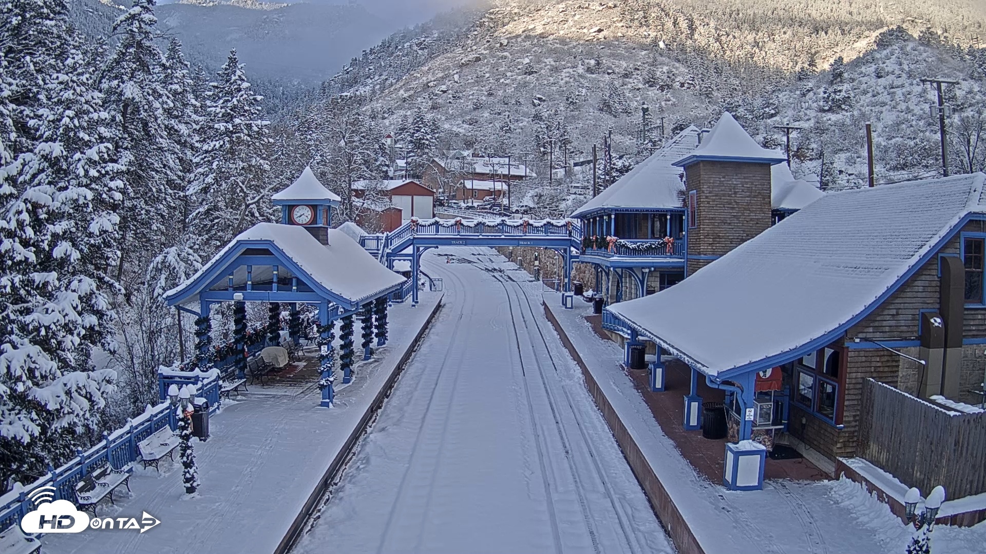 Snapshot of Pikes Peak COG Railway Live Webcam taken Dec 4, 2025, 7:41am MST