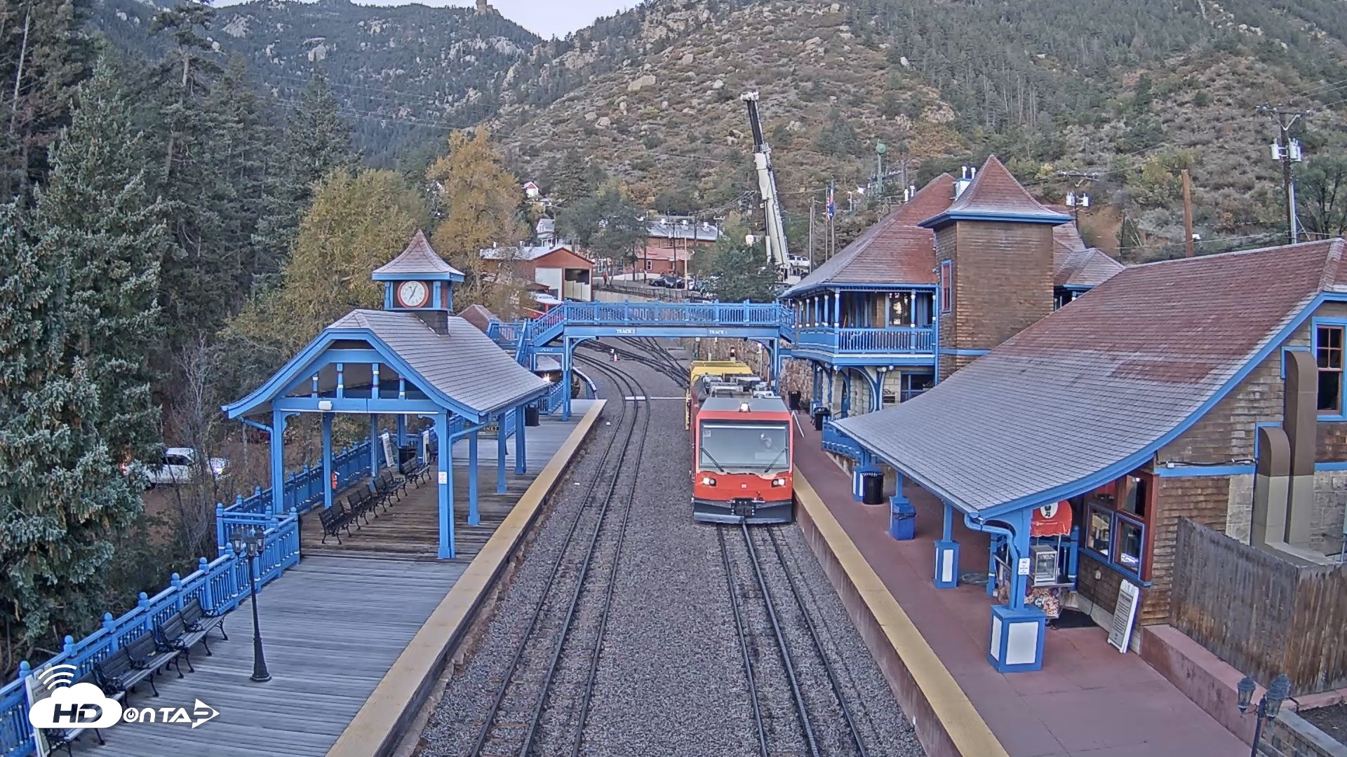 Snapshot of Pikes Peak COG Railway Live Webcam taken Oct 16, 2026, 7:04am MDT