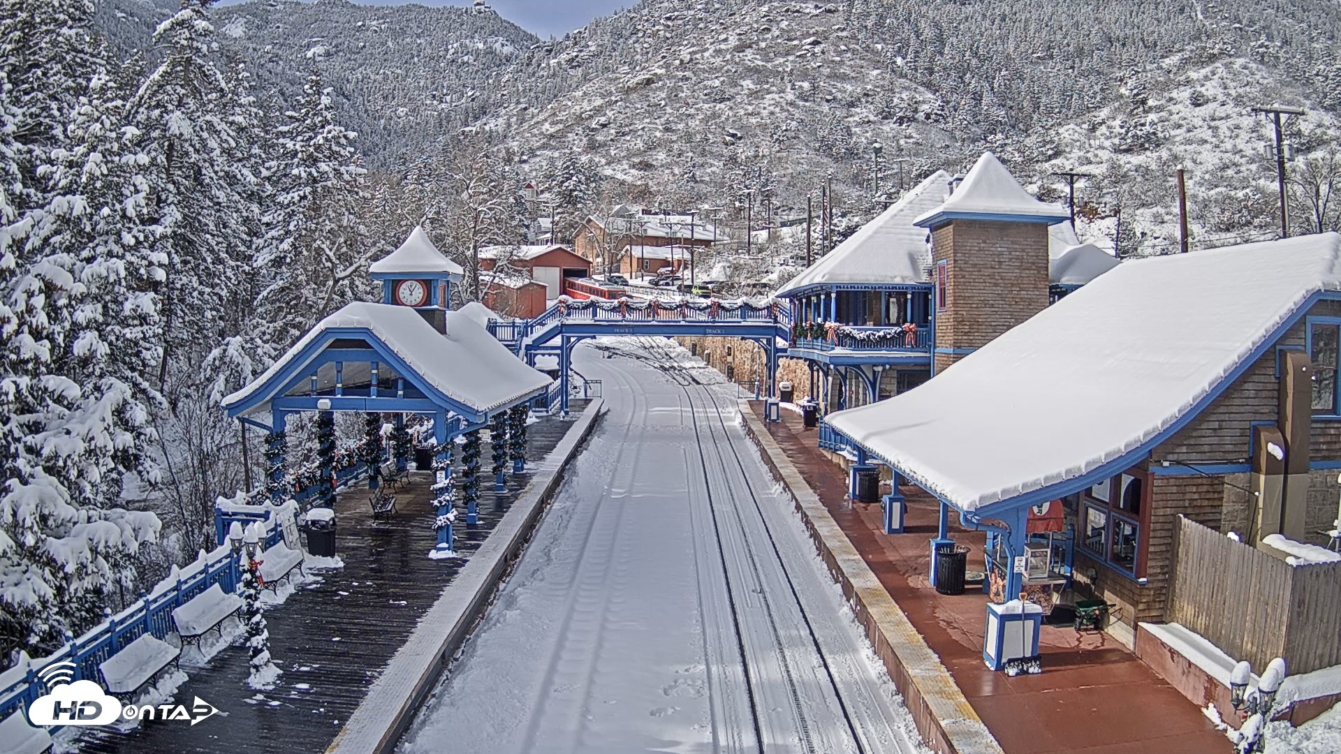 Snapshot of Pikes Peak COG Railway Live Webcam taken Jan 9, 2026, 11:06am MST