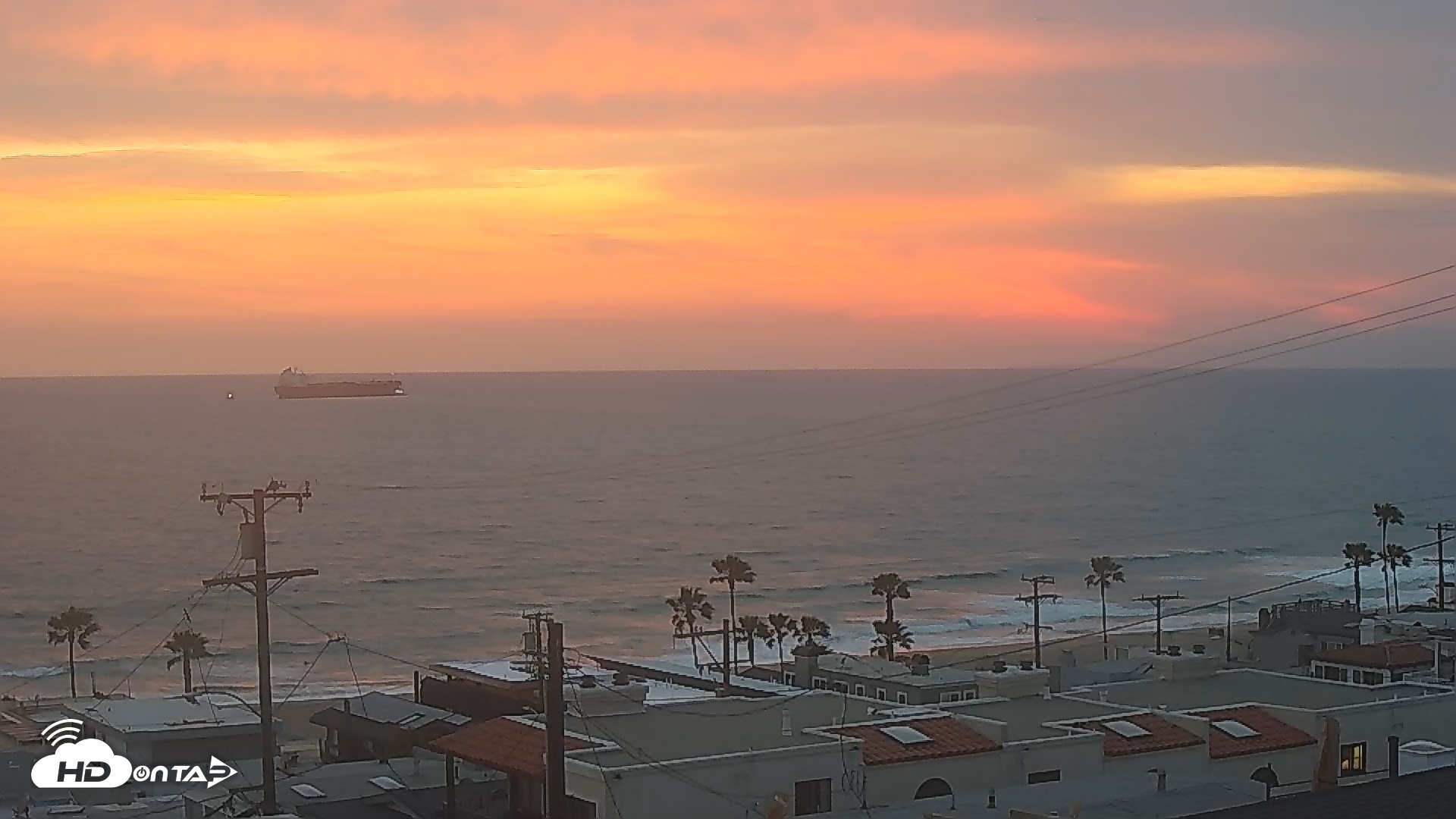 Snapshot of El Porto Rosecrans Overlook Live Camera taken May 1, 2025, 7:41pm PDT