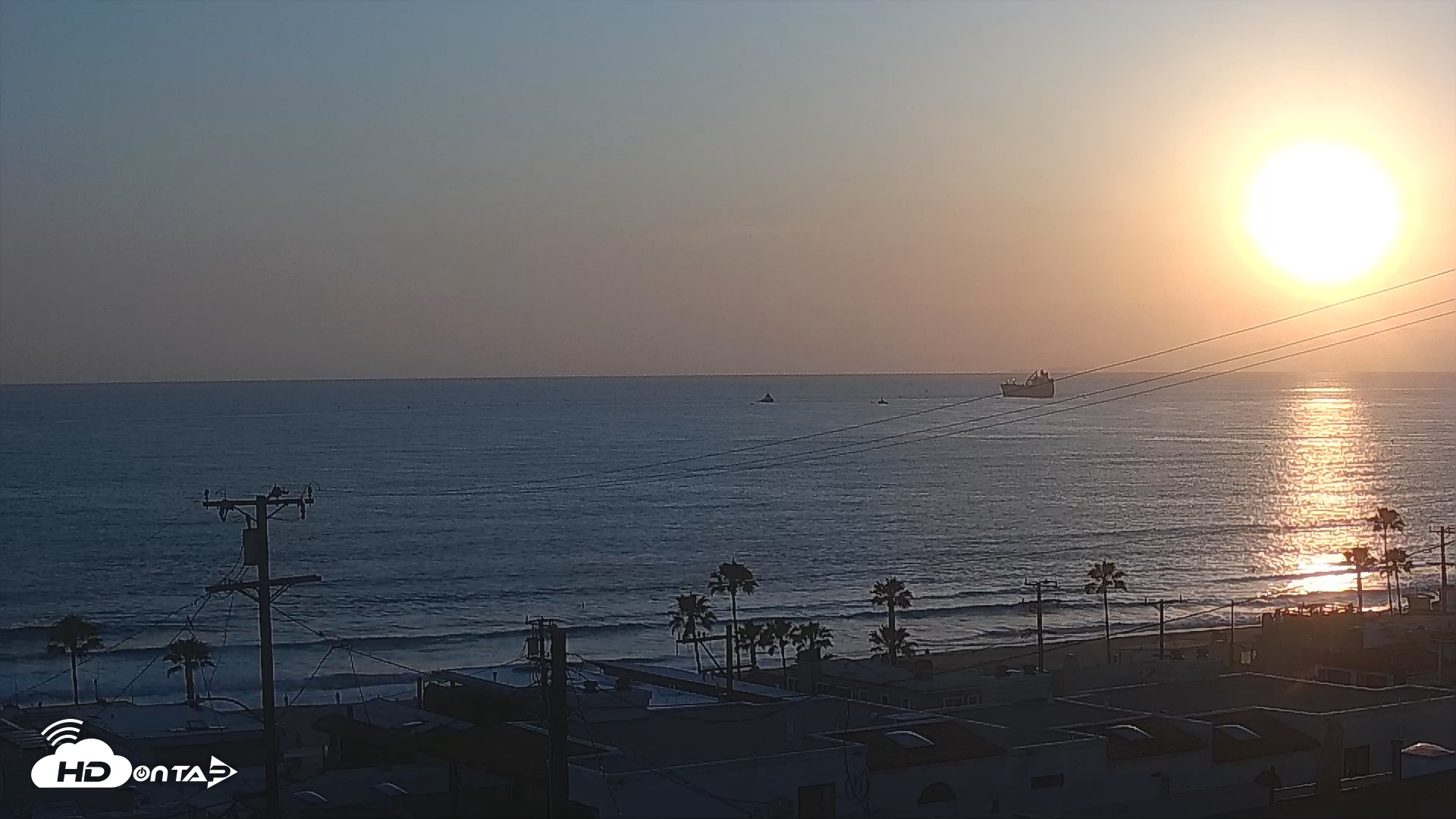 Snapshot of El Porto Rosecrans Overlook Live Camera taken May 29, 2025, 7:37pm PDT