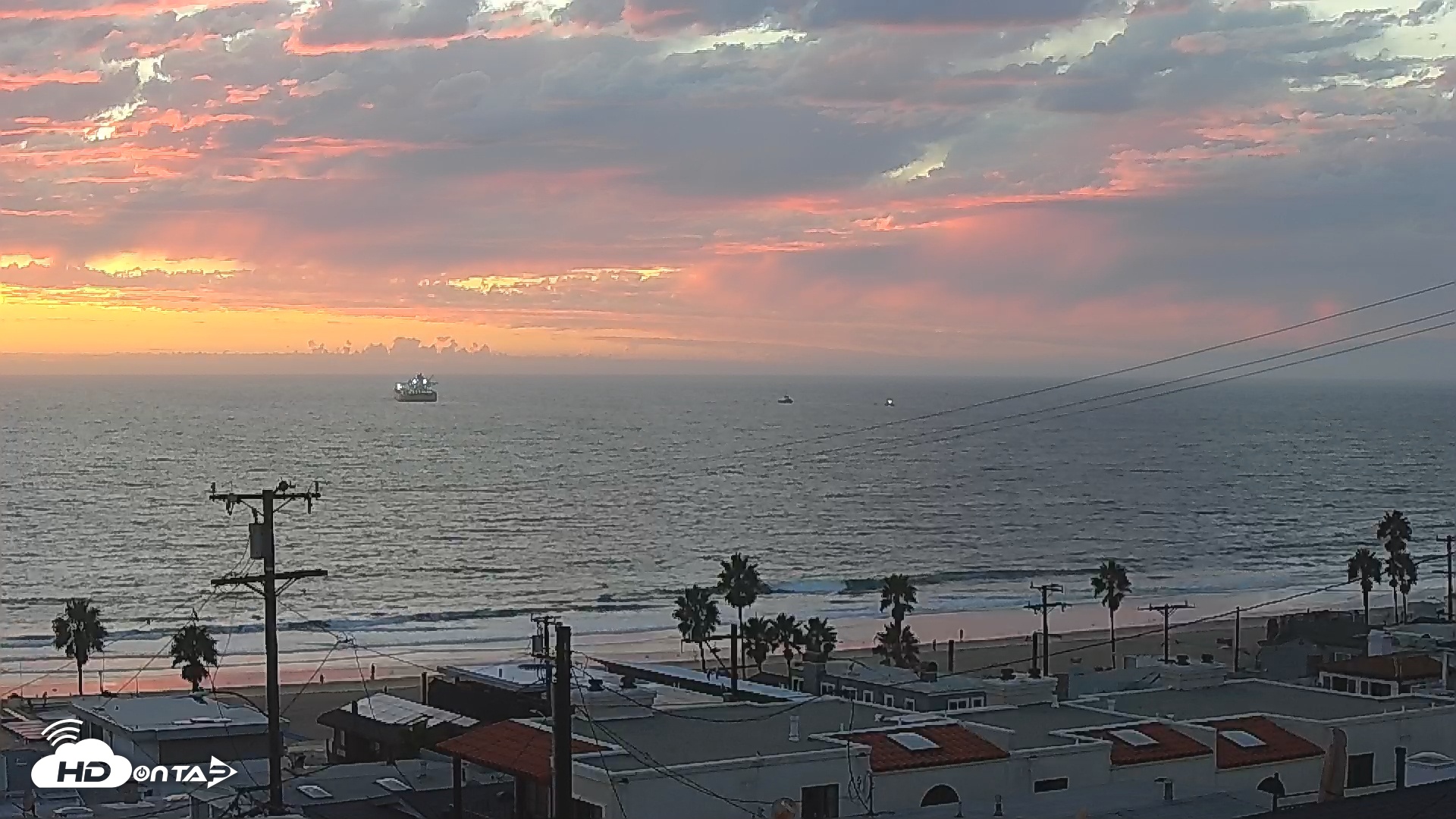 Snapshot of El Porto Rosecrans Overlook Live Camera taken Oct 21, 2025, 6:21pm PDT