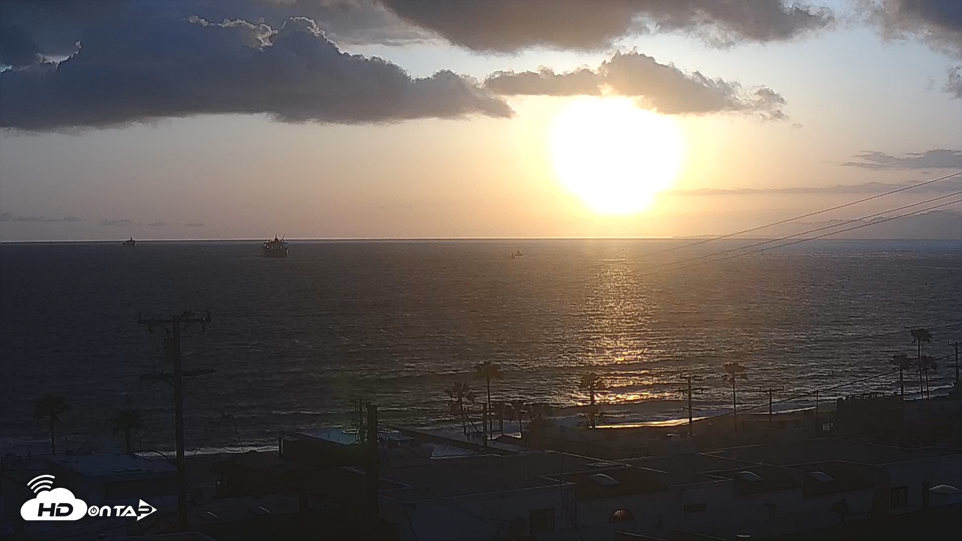 Snapshot of El Porto Rosecrans Overlook Live Camera taken Apr 25, 2025, 7:19pm PDT