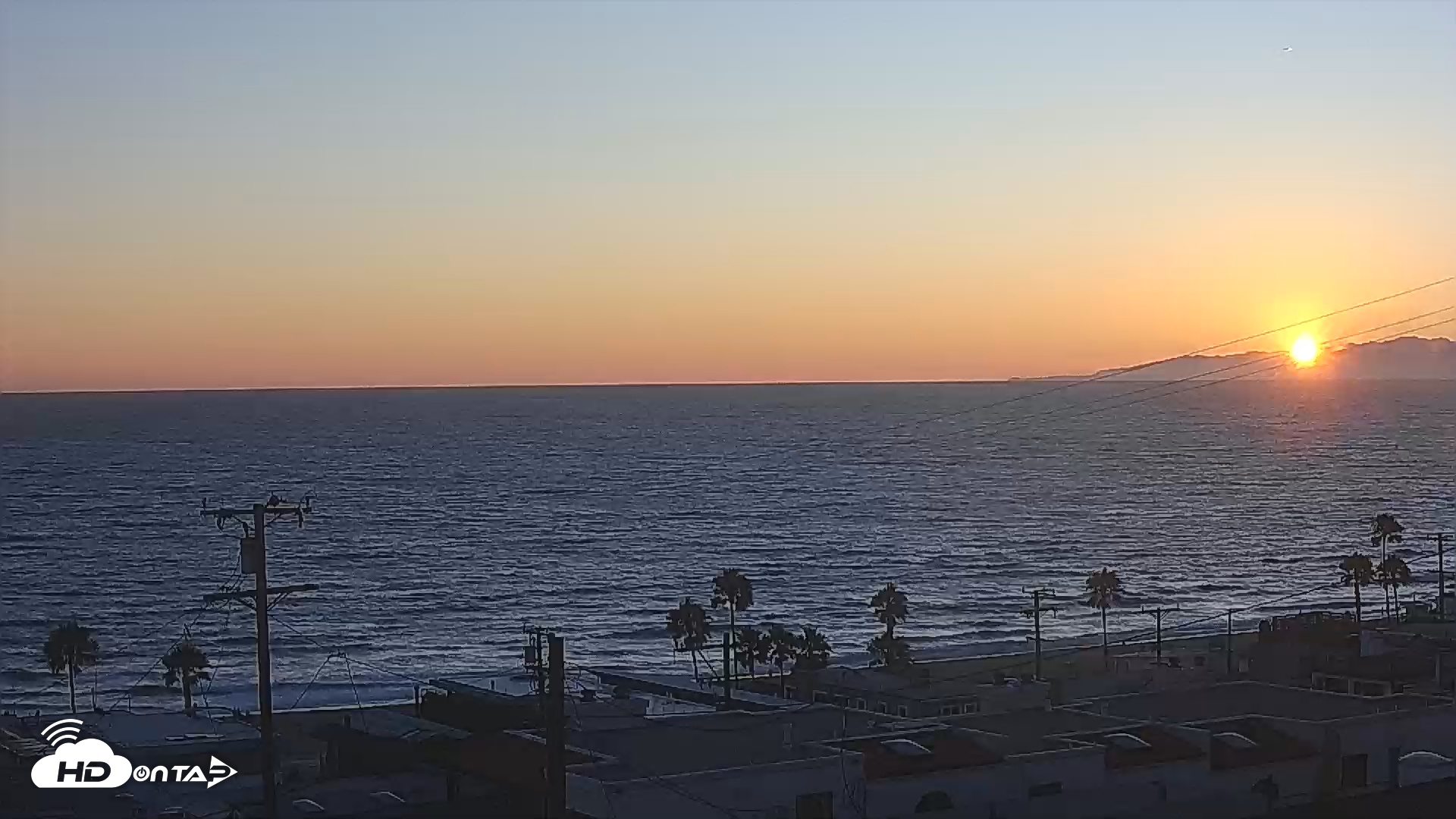 Snapshot of El Porto Rosecrans Overlook Live Camera taken Jul 24, 2025, 7:57pm PDT