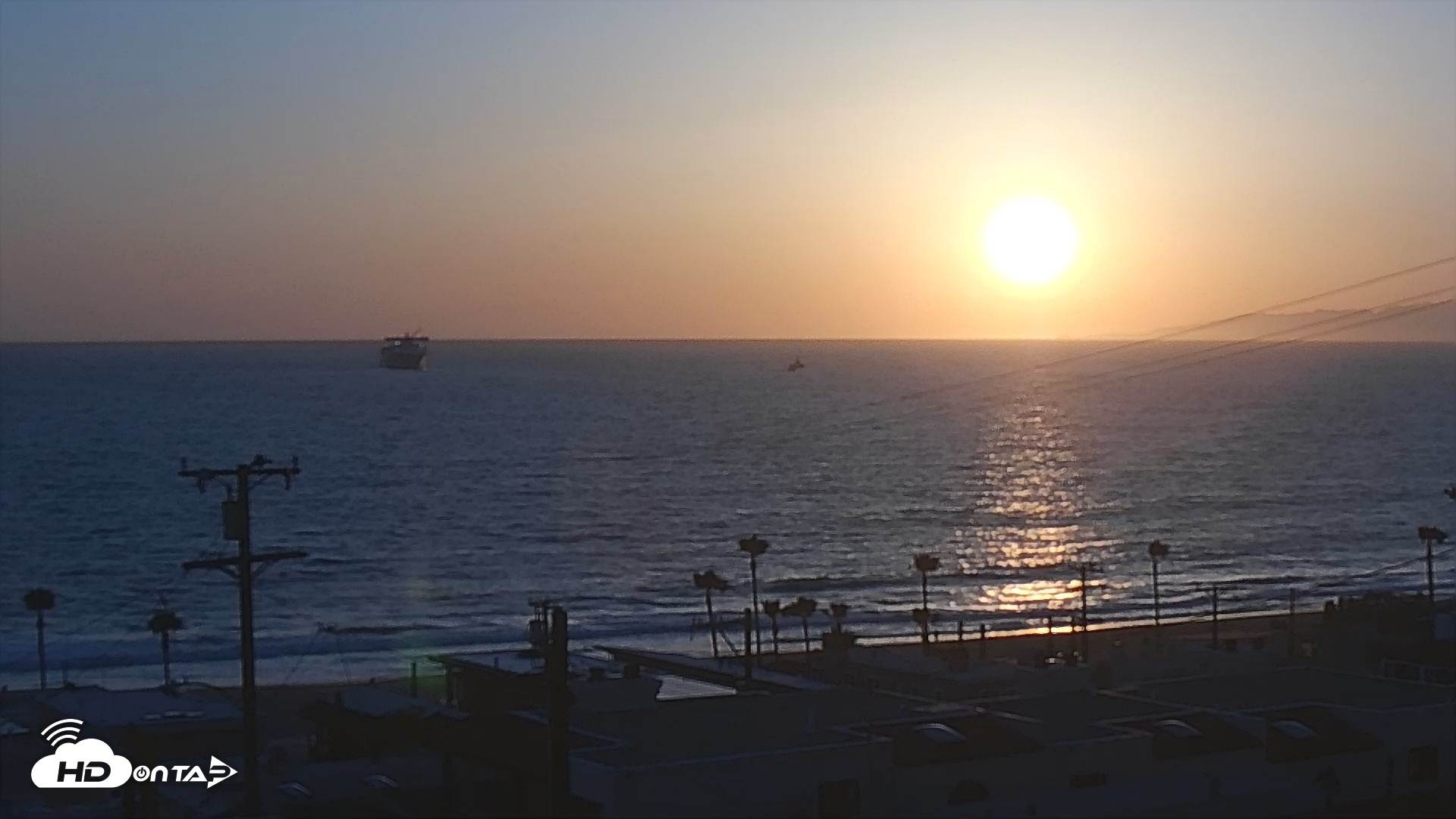 Snapshot of El Porto Rosecrans Overlook Live Camera taken Apr 28, 2026, 7:23pm PDT