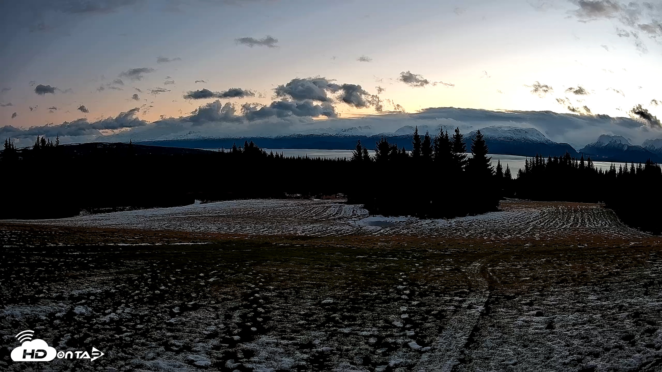 Snapshot of Homer Alaska Northern Lights Live Cam taken Dec 2, 2025, 9:24am AKST