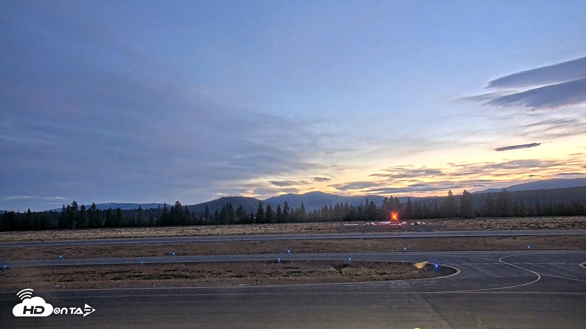 Snapshot of Truckee Tahoe Airport Live Webcam taken Sep 25, 2026, 6:27am PDT