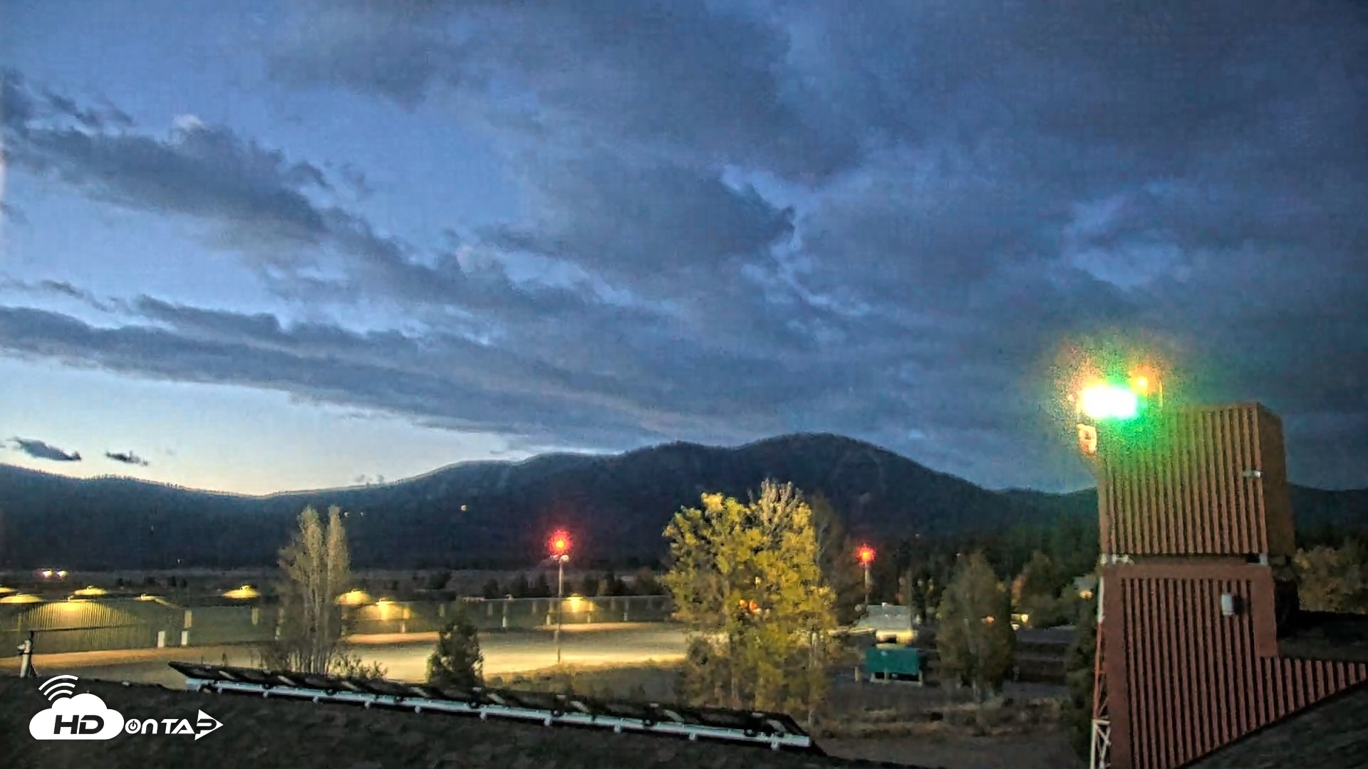 Snapshot of Truckee Tahoe Airport Live Webcam taken Oct 11, 2026, 6:33am PDT