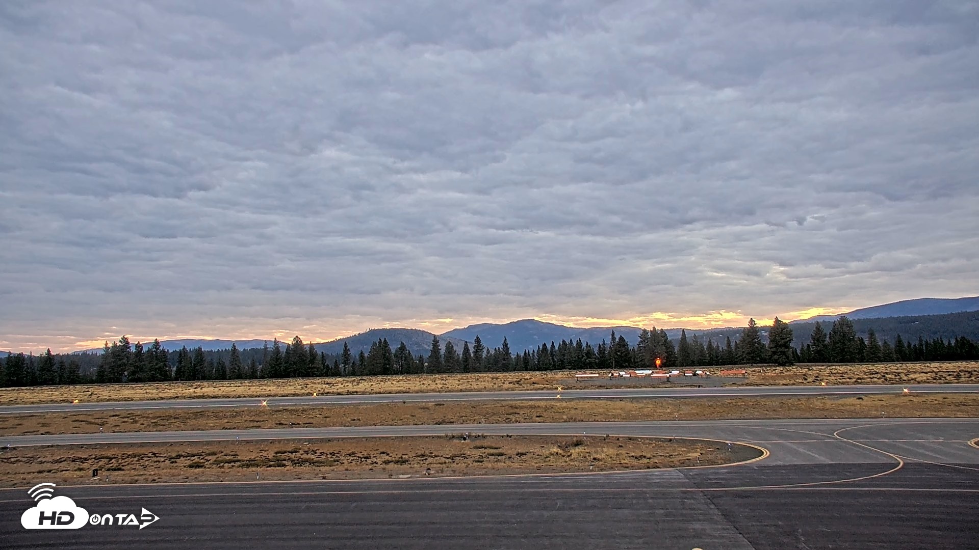 Snapshot of Truckee Tahoe Airport Live Webcam taken Oct 9, 2026, 7:06am PDT