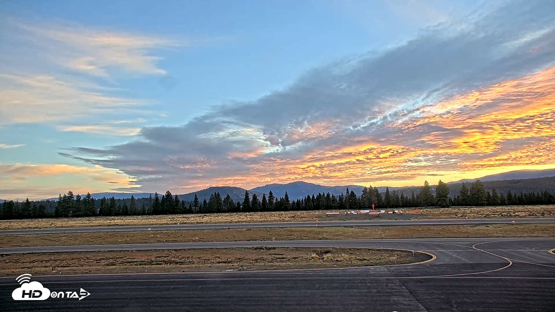 Snapshot of Truckee Tahoe Airport Live Webcam taken Aug 18, 2026, 6:16am PDT