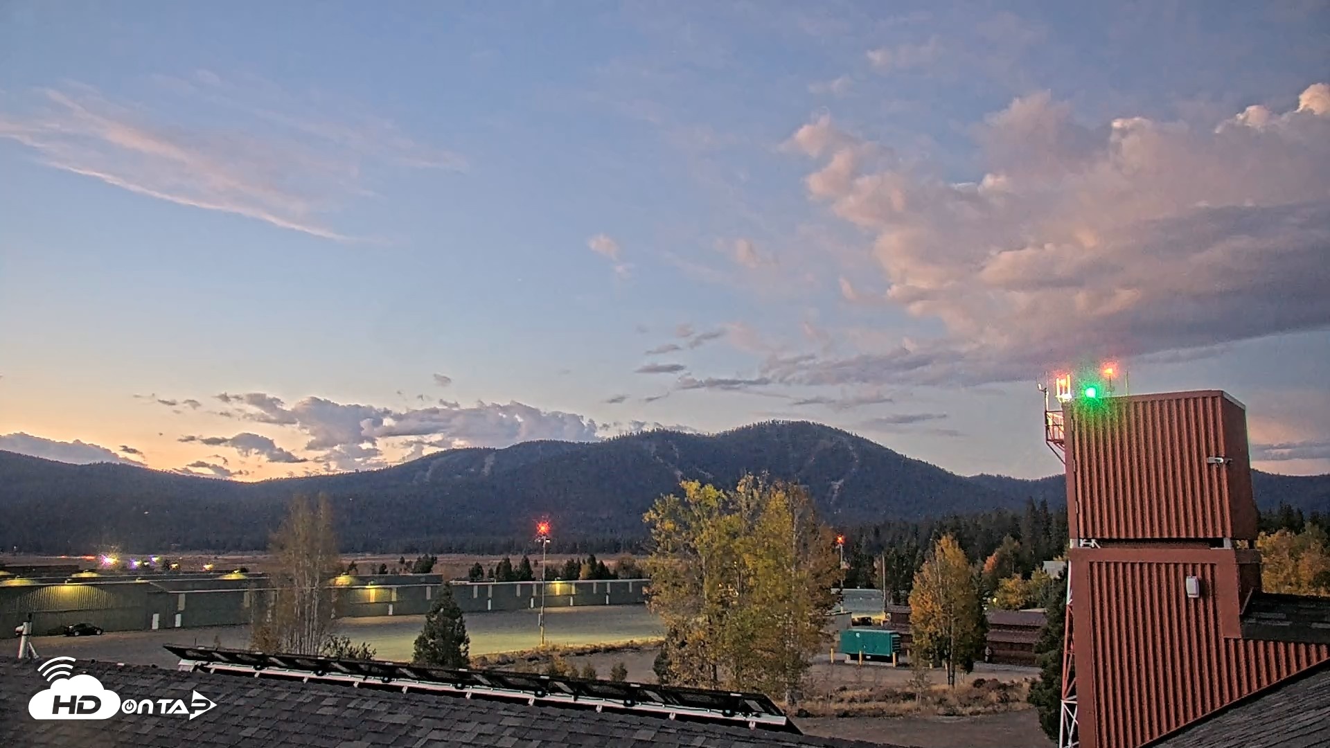 Snapshot of Truckee Tahoe Airport Live Webcam taken Oct 5, 2026, 6:35am PDT
