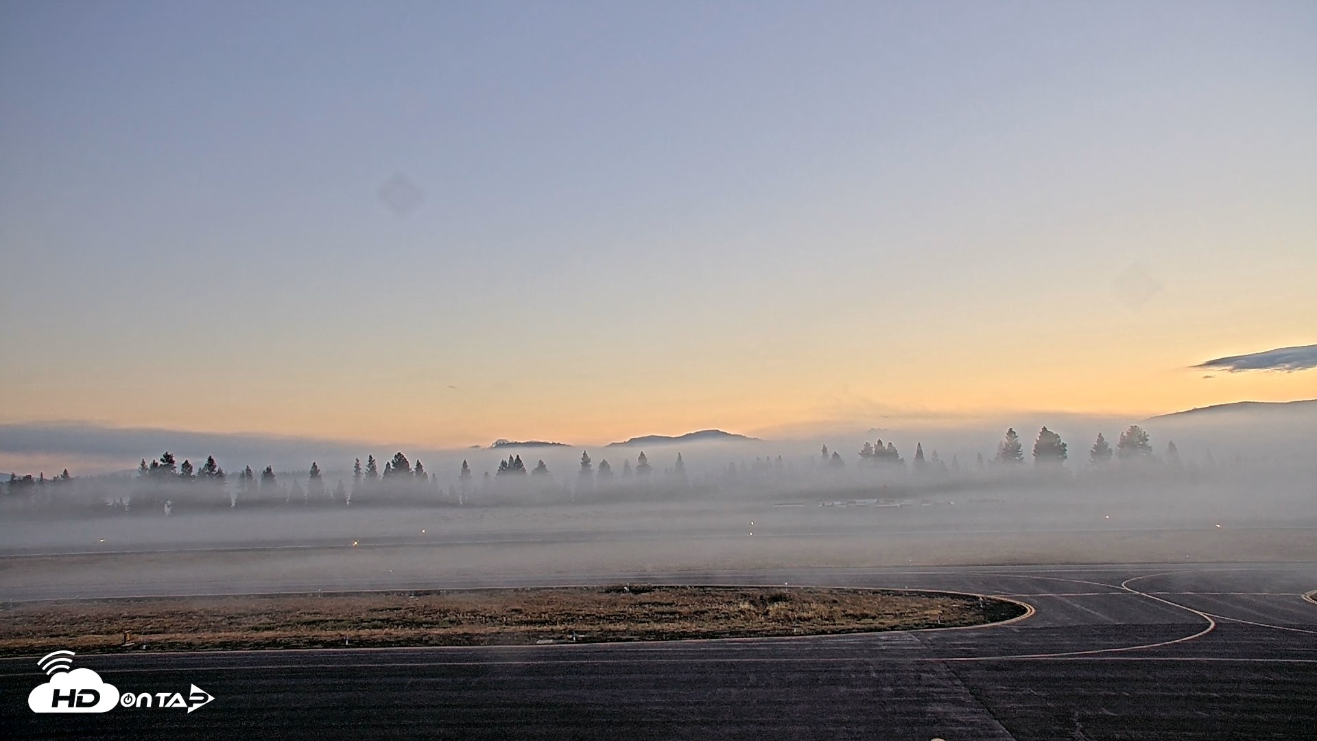 Snapshot of Truckee Tahoe Airport Live Webcam taken Aug 29, 2026, 6:23am PDT