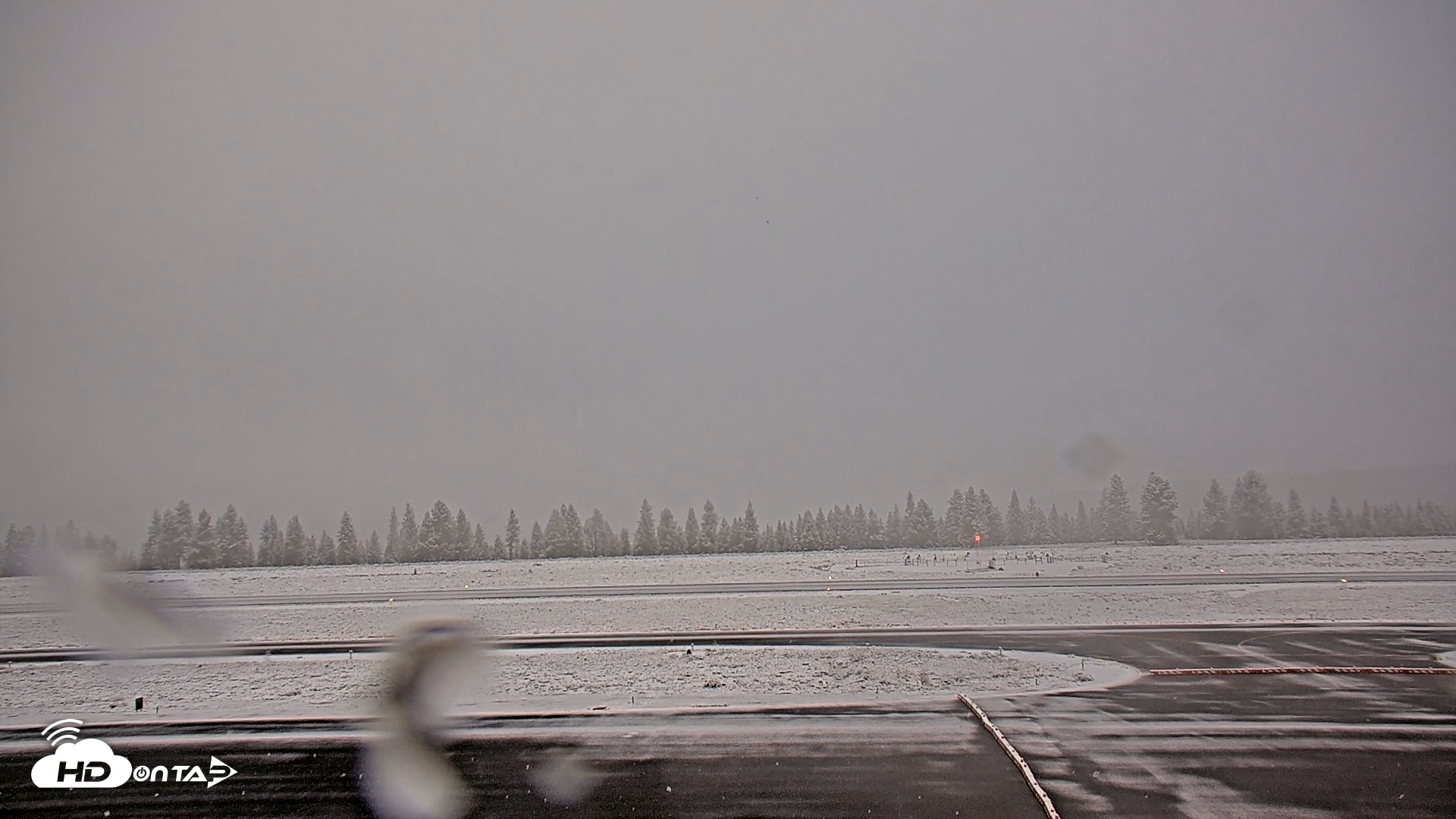 Snapshot of Truckee Tahoe Airport Live Webcam taken Oct 15, 2025, 7:36am PDT