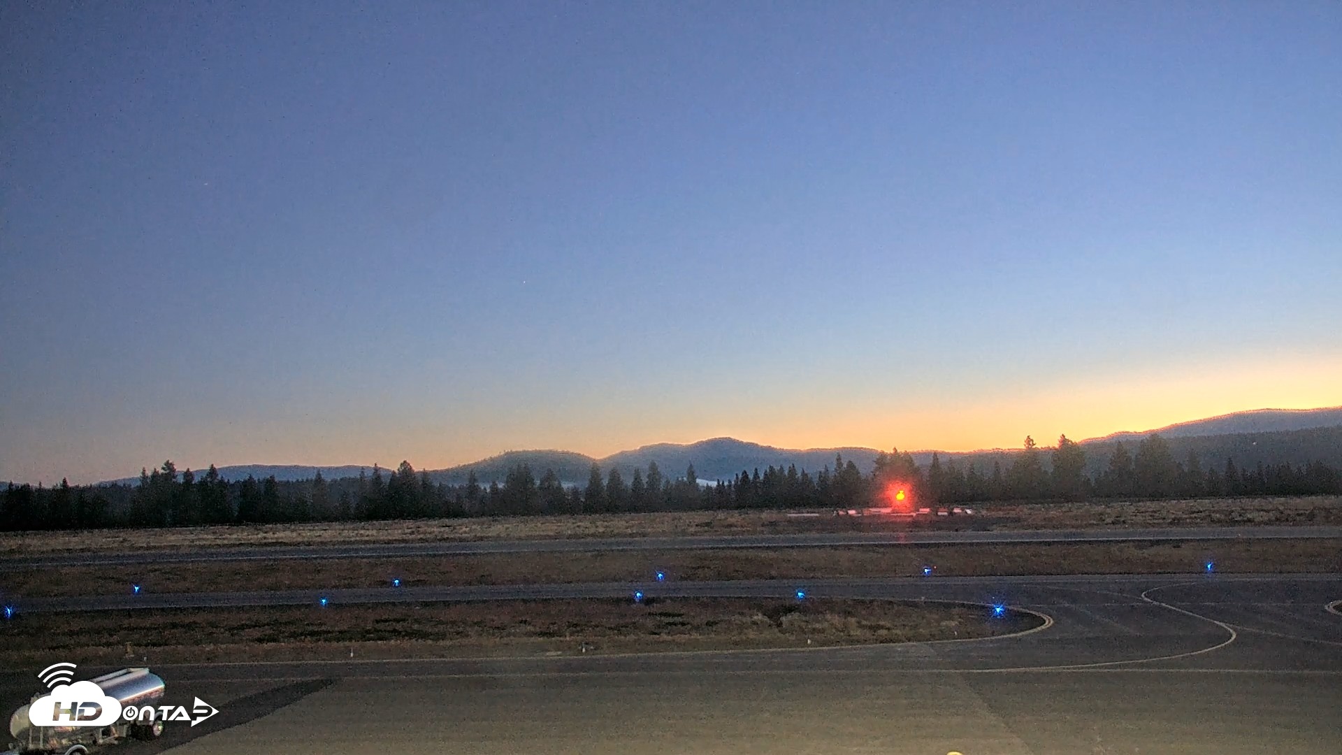 Snapshot of Truckee Tahoe Airport Live Webcam taken Sep 19, 2026, 6:16am PDT