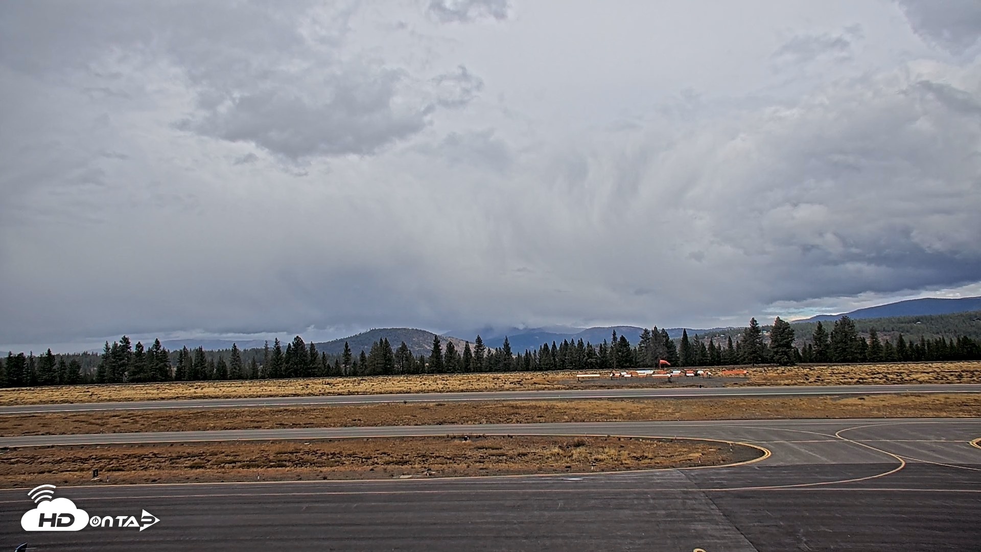 Snapshot of Truckee Tahoe Airport Live Webcam taken Oct 22, 2026, 2:07pm PDT