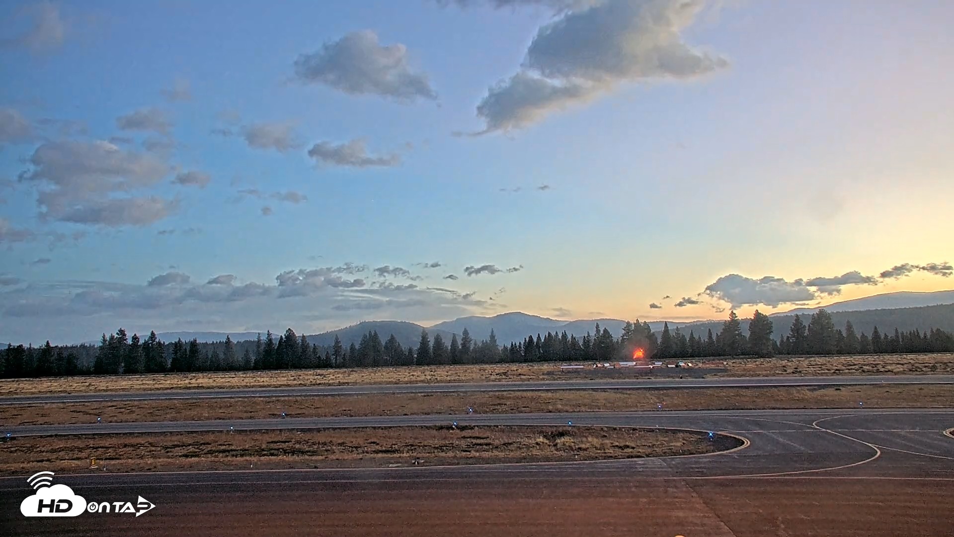Snapshot of Truckee Tahoe Airport Live Webcam taken Sep 17, 2026, 6:25am PDT