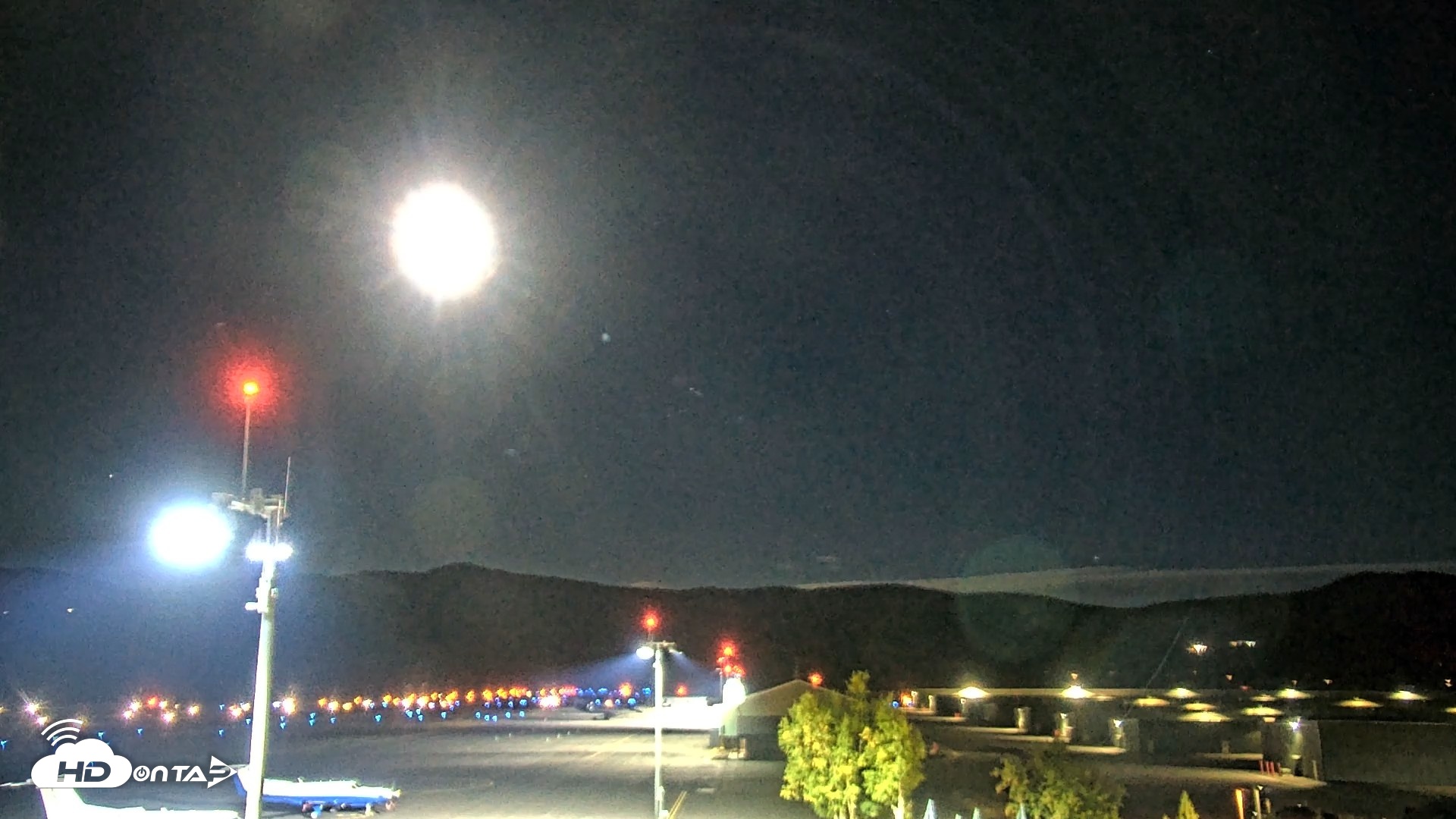 Snapshot of Truckee Tahoe Airport Live Webcam taken Sep 25, 2026, 8:03pm PDT