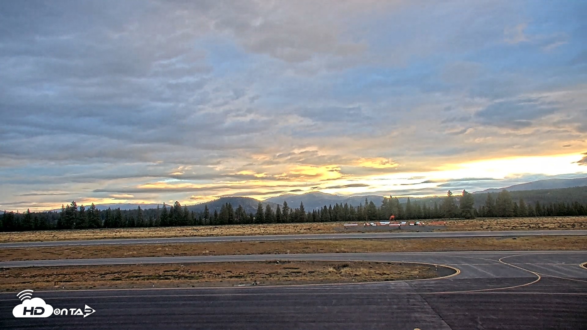 Snapshot of Truckee Tahoe Airport Live Webcam taken Sep 3, 2026, 6:46am PDT