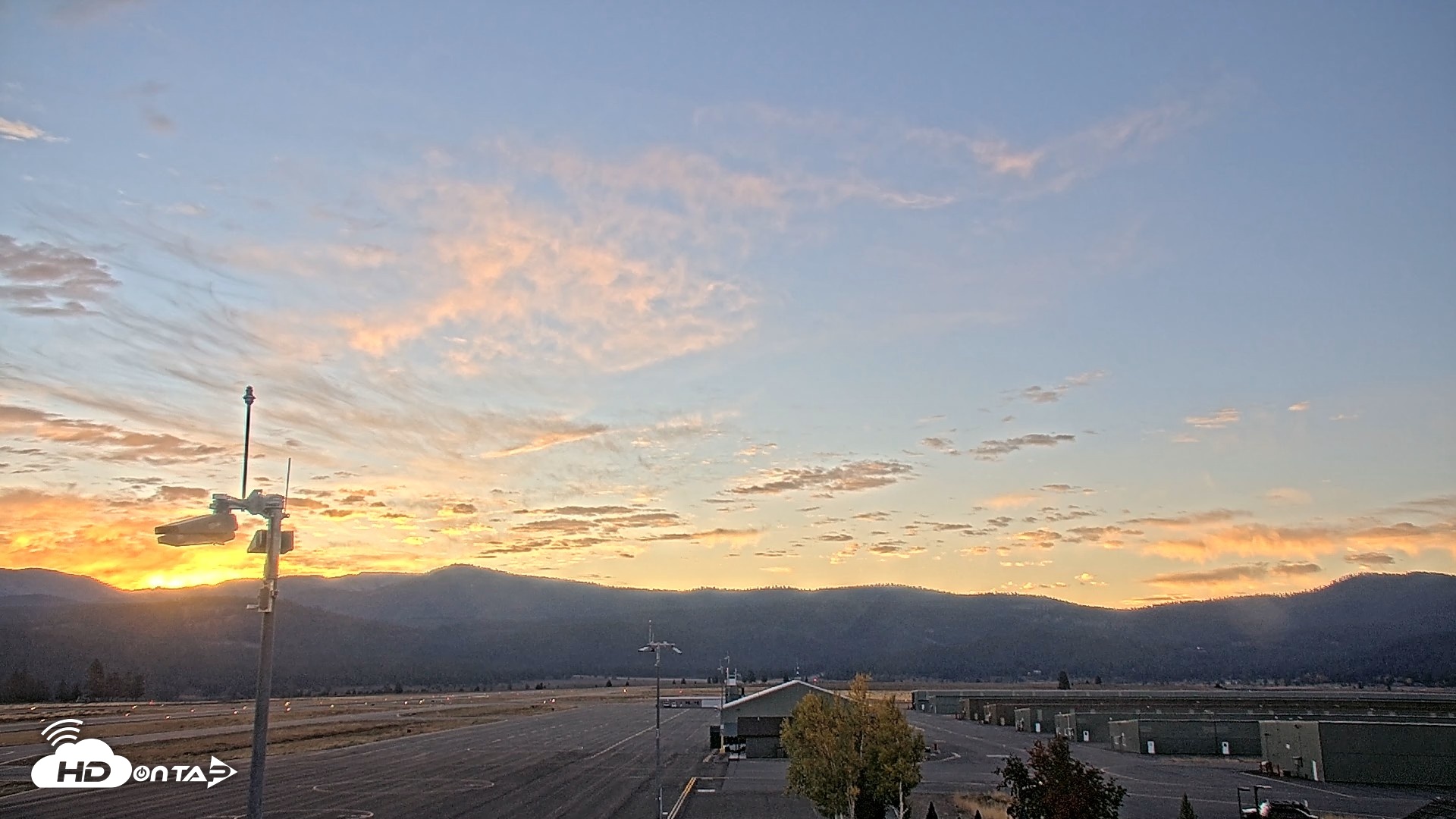 Snapshot of Truckee Tahoe Airport Live Webcam taken Oct 4, 2026, 7:01am PDT