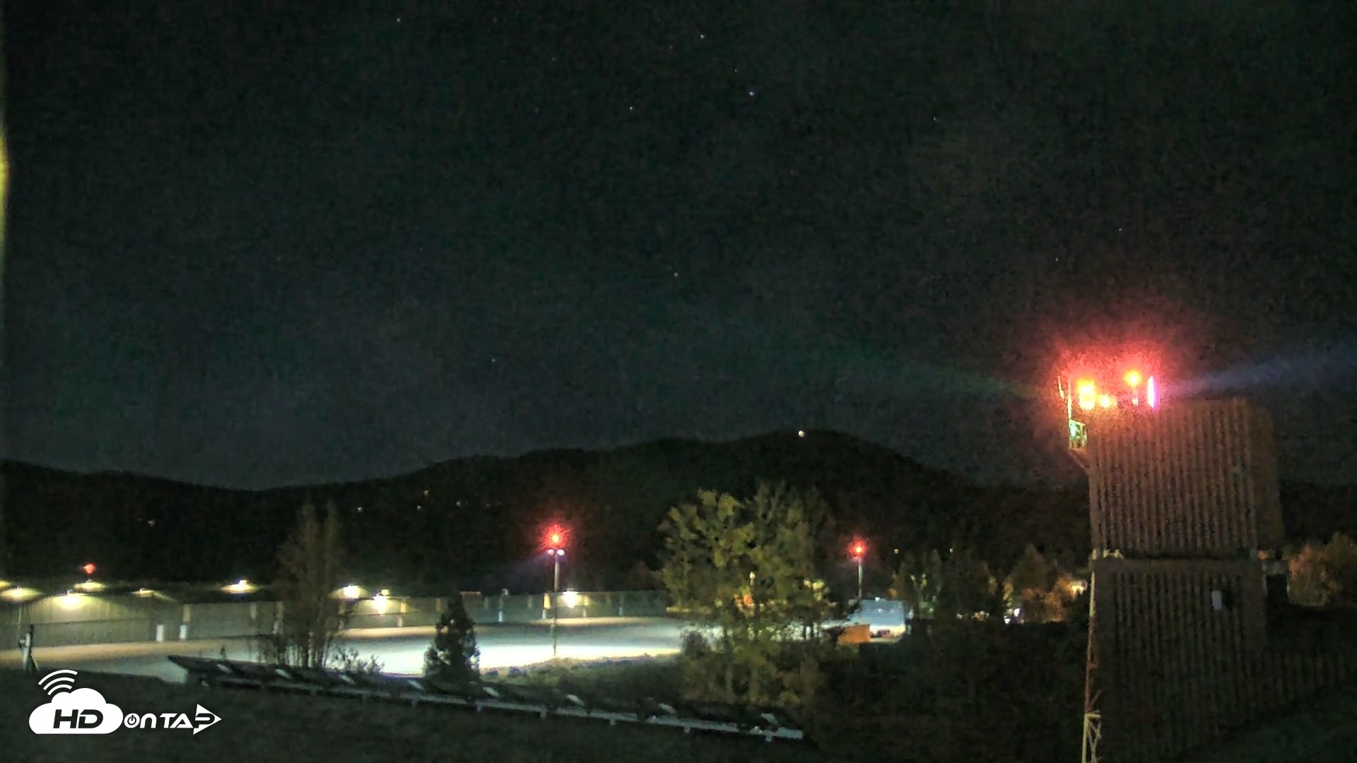 Snapshot of Truckee Tahoe Airport Live Webcam taken Oct 17, 2026, 6:12am PDT