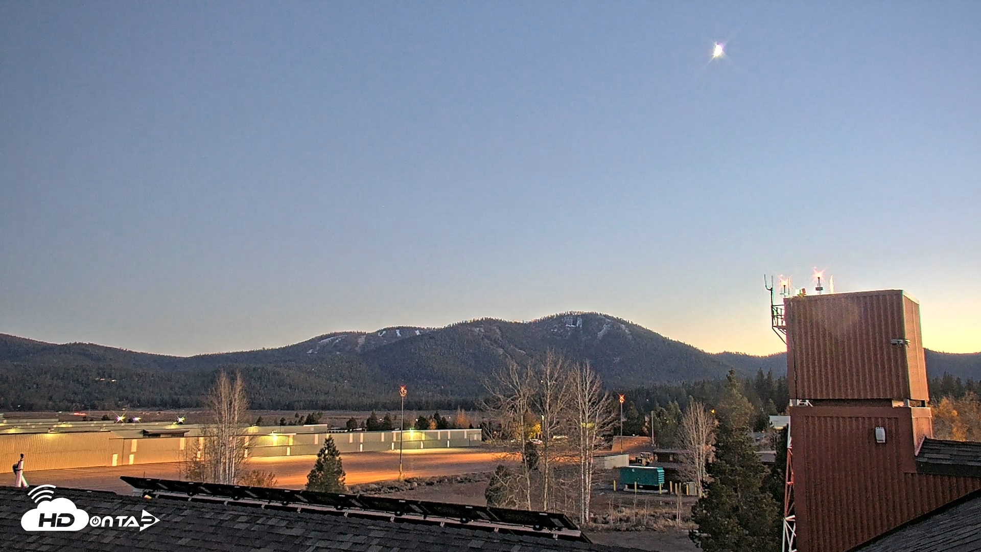 Snapshot of Truckee Tahoe Airport Live Webcam taken Oct 27, 2025, 6:31pm PDT