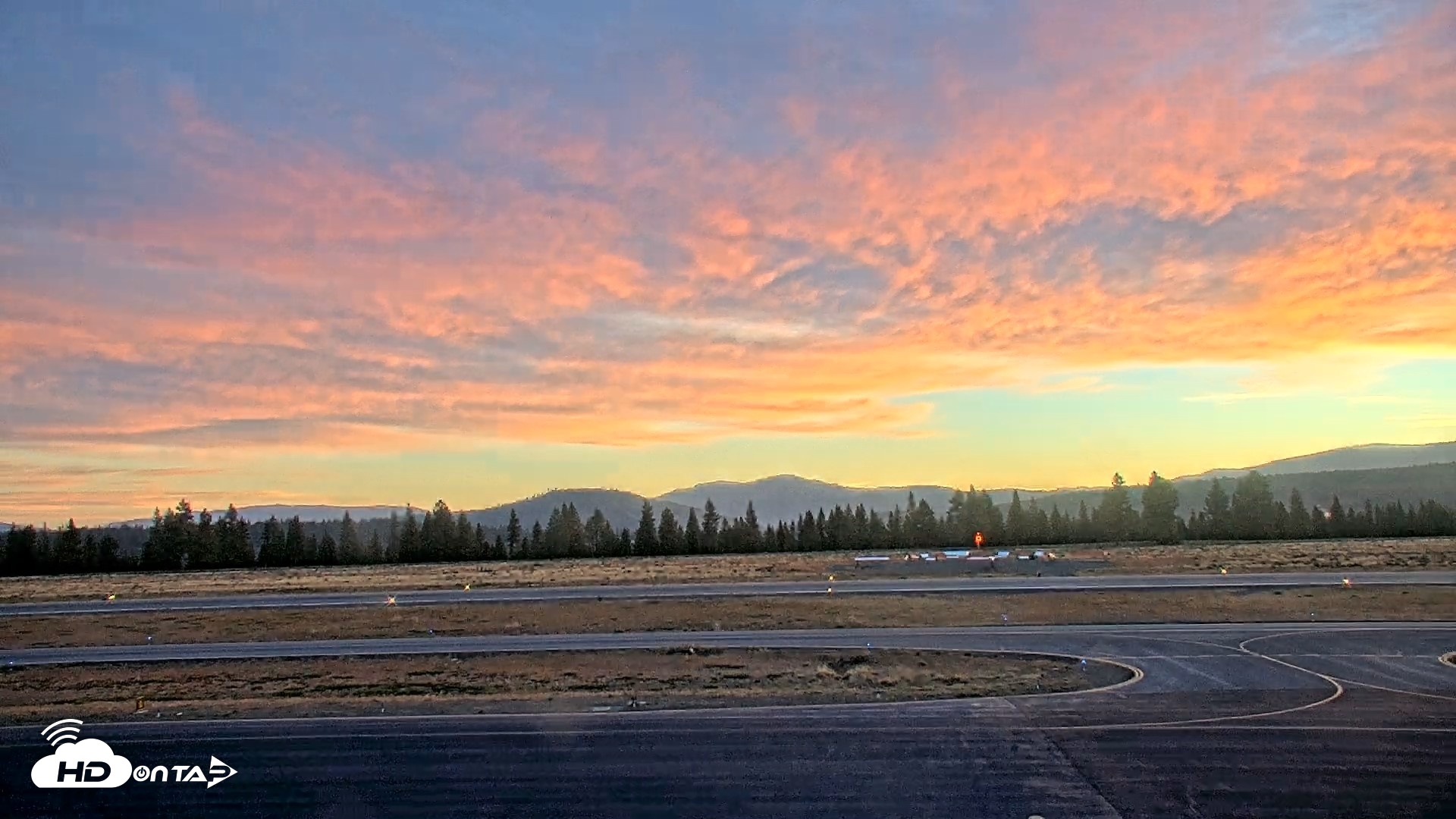 Snapshot of Truckee Tahoe Airport Live Webcam taken Aug 25, 2026, 6:16am PDT