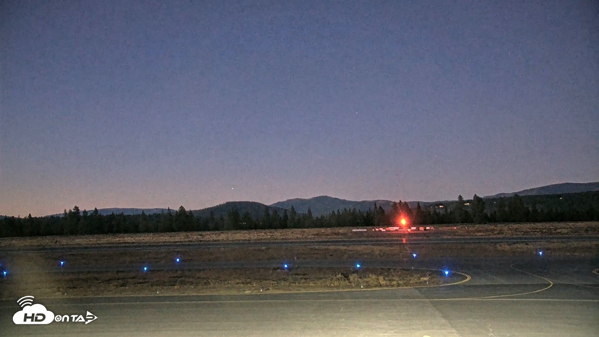 Snapshot of Truckee Tahoe Airport Live Webcam taken Sep 29, 2026, 7:25pm PDT